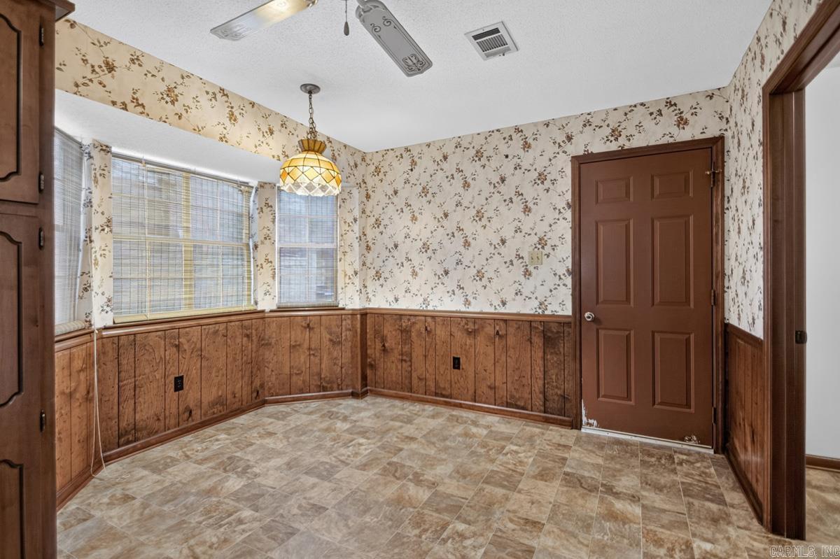 EAST MEADOW - Residential