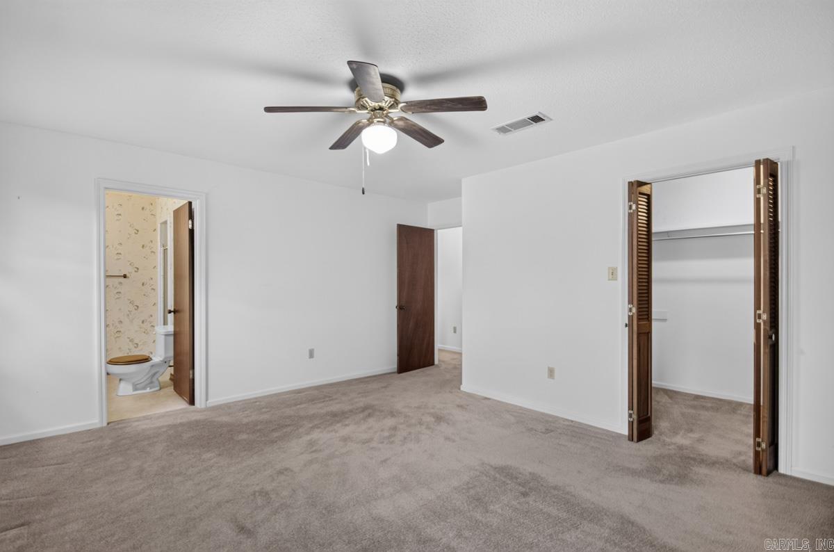EAST MEADOW - Residential