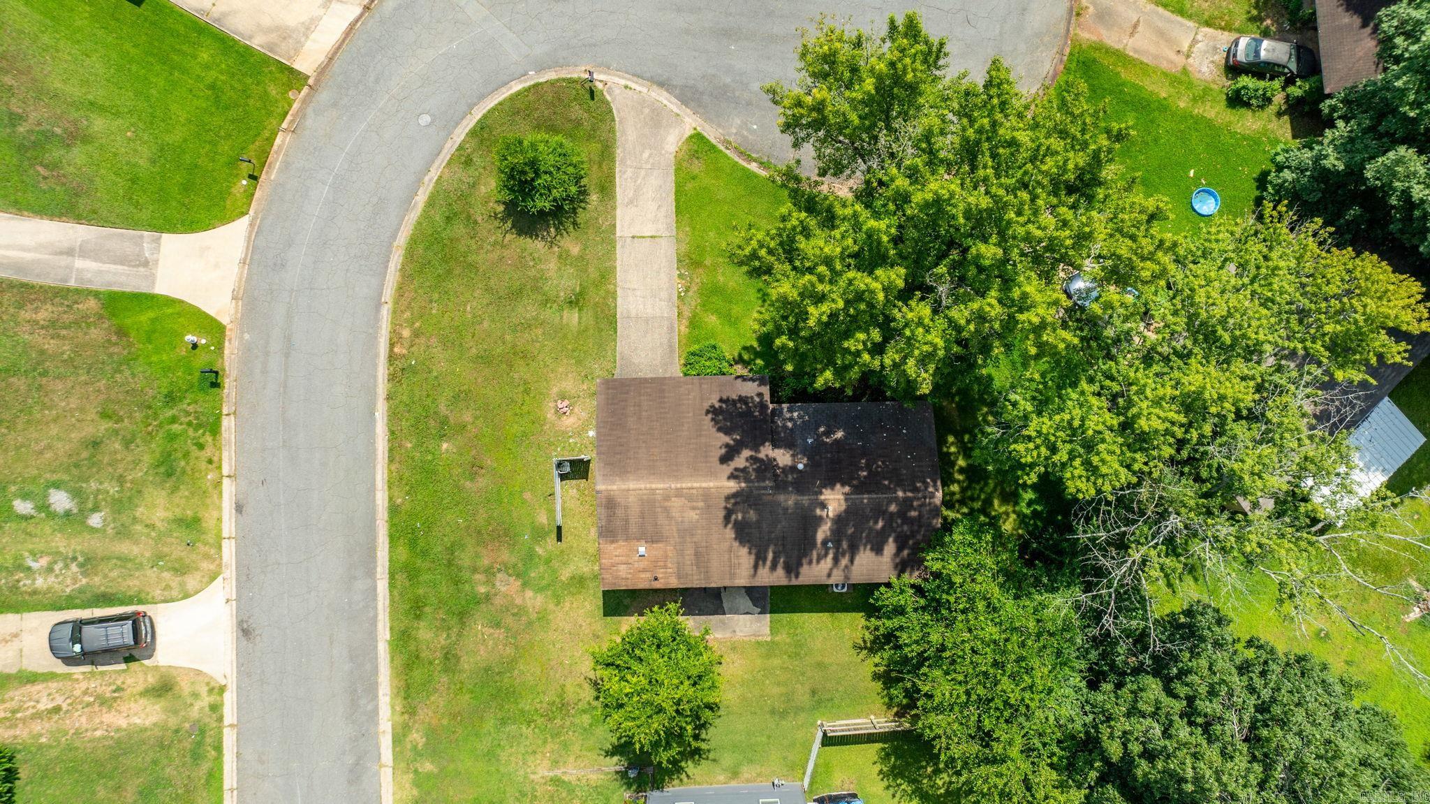 VILLAGE GREEN - Residential