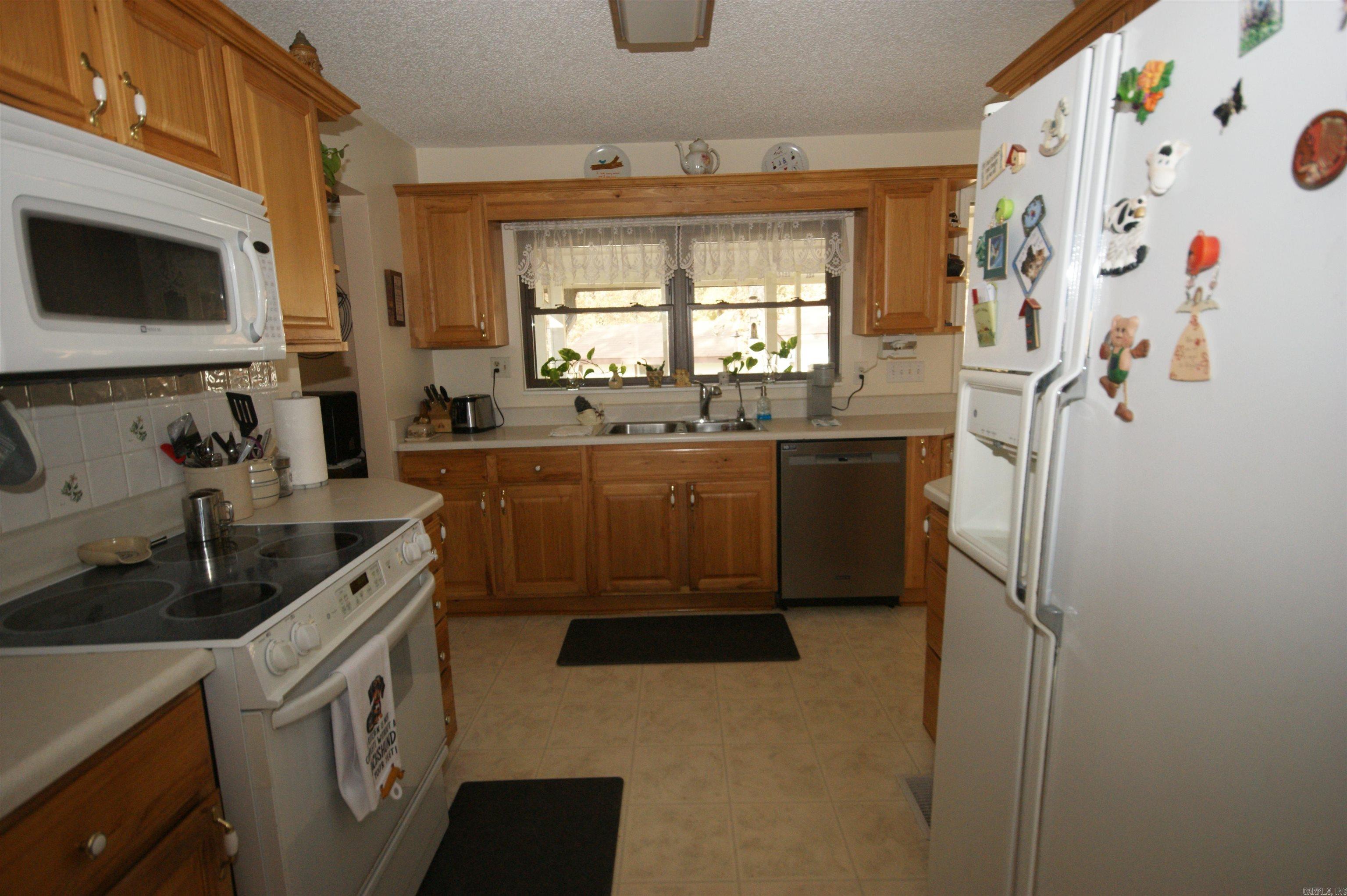 Lake Shore - Residential