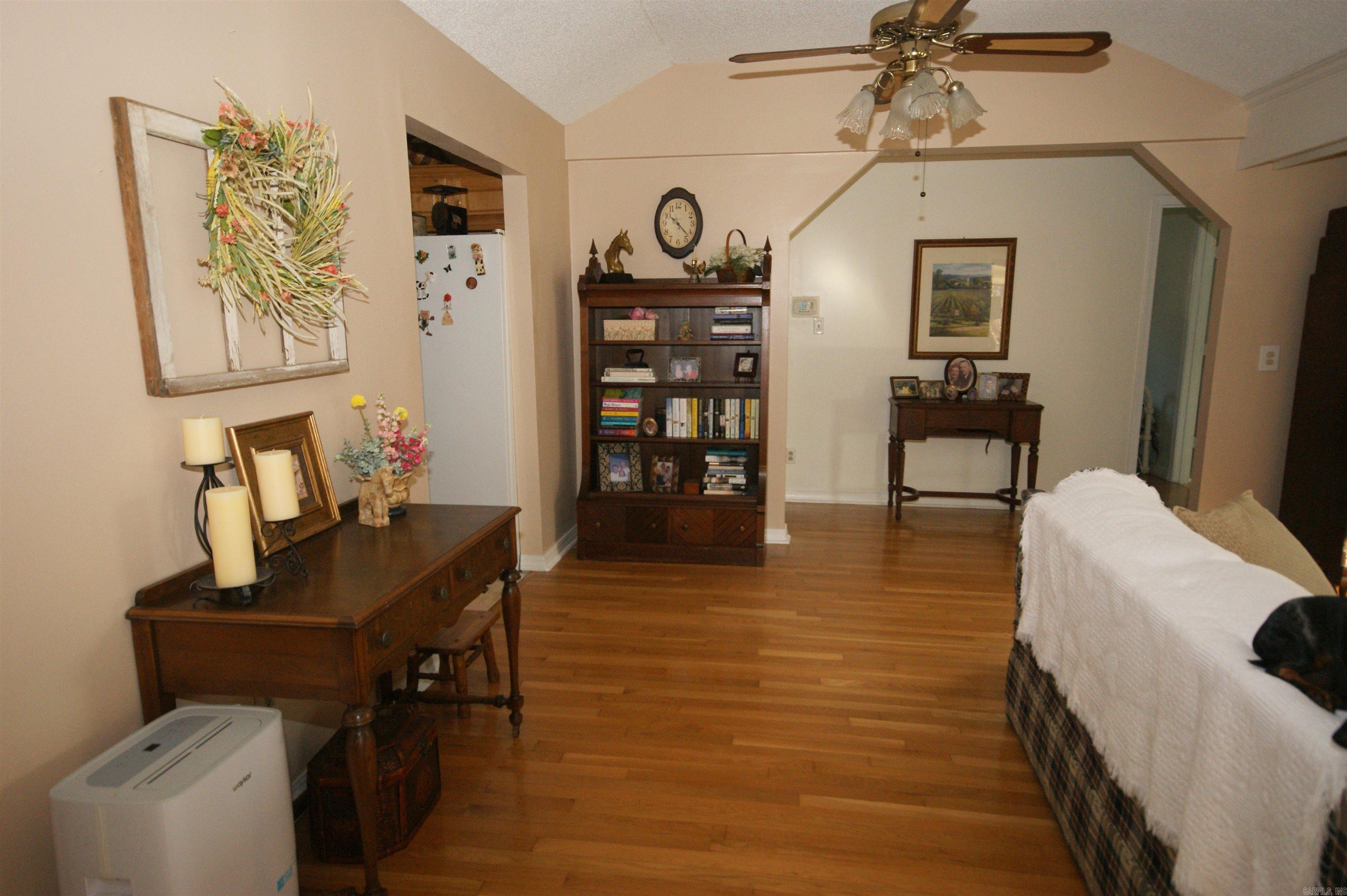 Lake Shore - Residential
