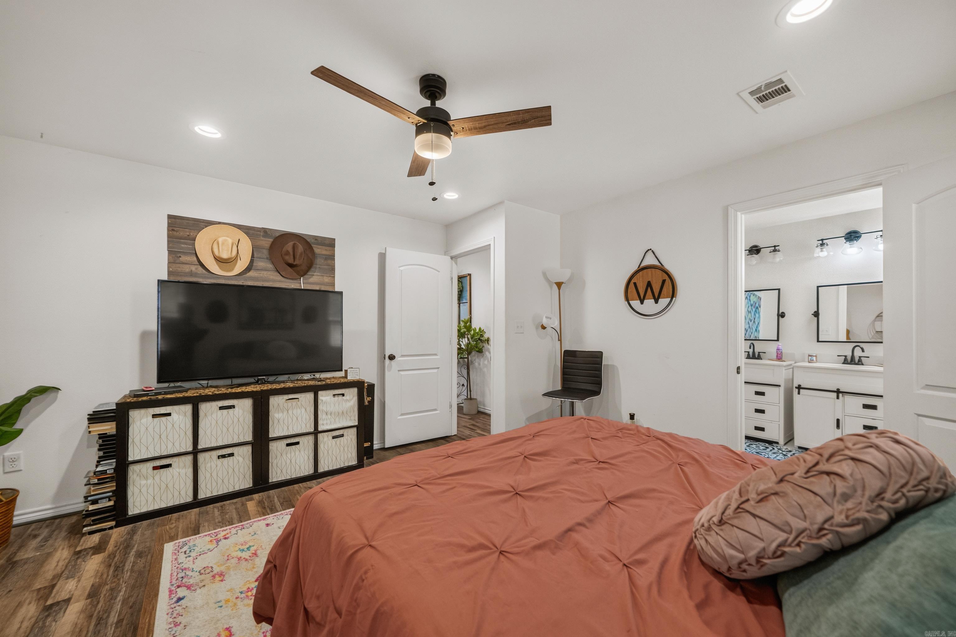 Fountain Lake - Residential