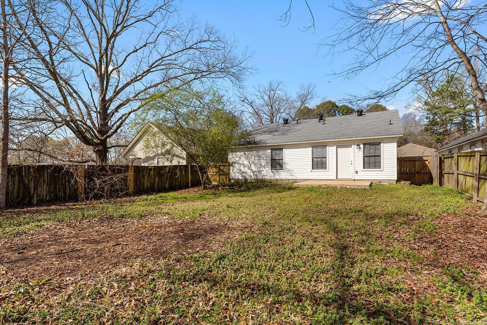 ORIGINAL TOWN-BRYANT - Residential
