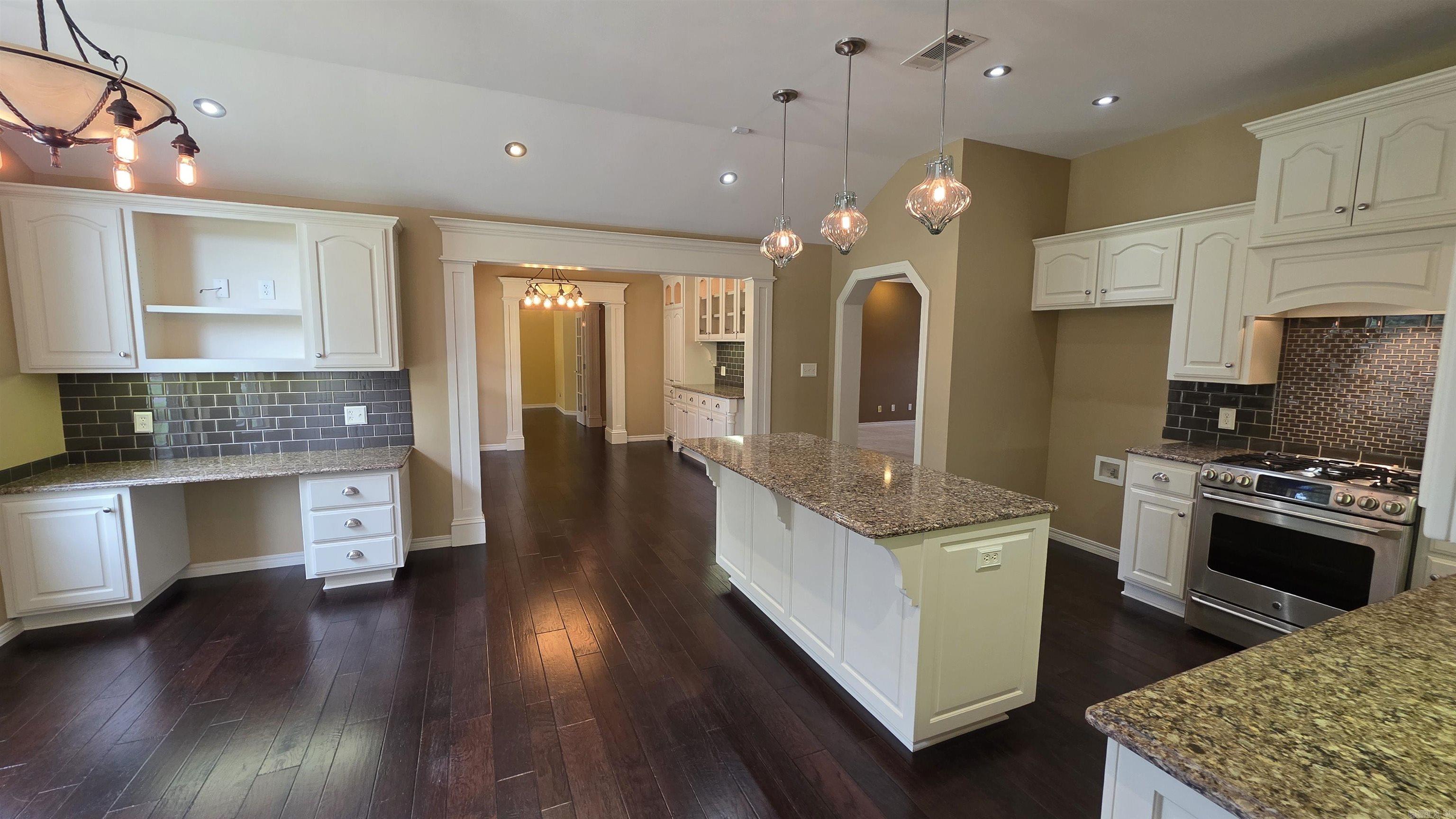 BROOKSIDE ESTATES - Residential