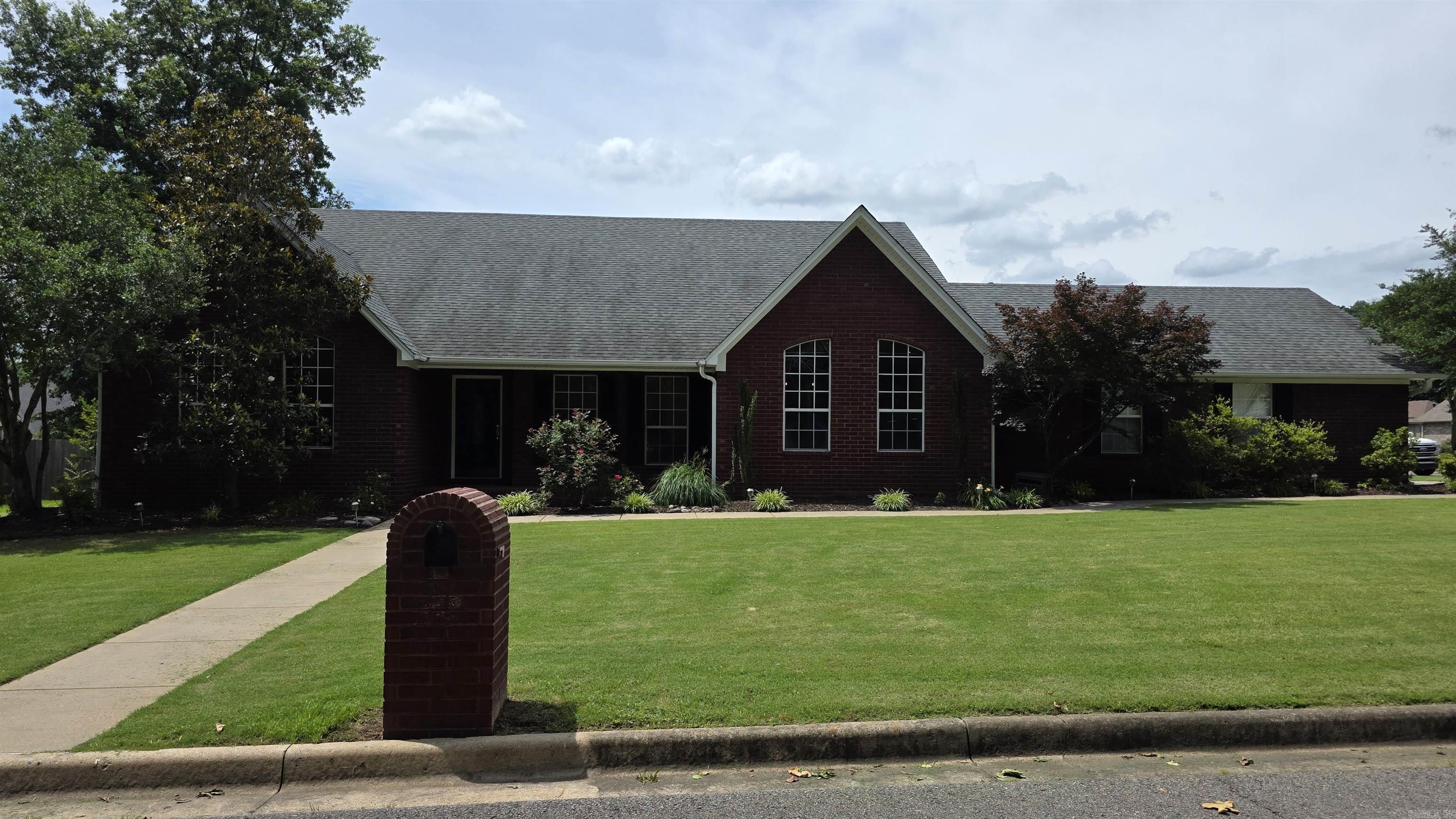 BROOKSIDE ESTATES - Residential