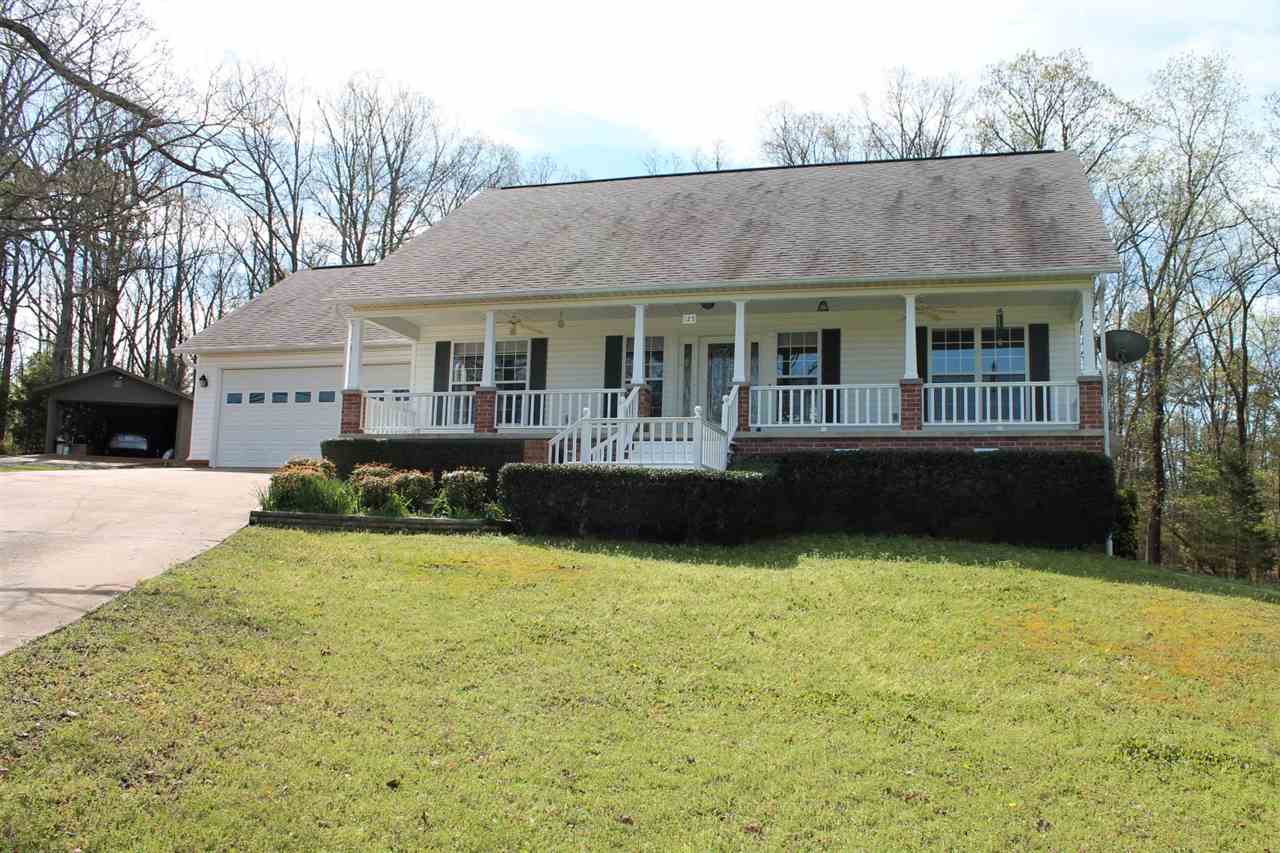 Lovely lakeview home in EXCELLENT condition!  Located on a very quiet cul-de-sac overlooking Greers Ferry Lake, this home enjoys woods on 2 sides, large covered front porch, open floor-plan, great storage, 2 eating areas, quartz tops, very nice appliances, maintenance free exterior, private back deck, LARGE workshop and much more!  Well cared for by full-time owners!
