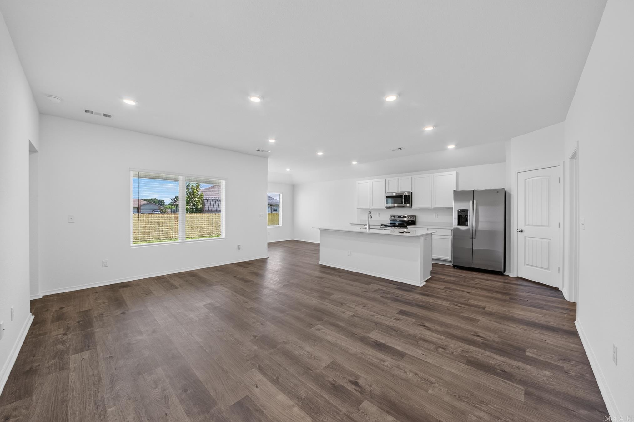 SOUTHFORK RANCH S/D PH I - Residential Lease