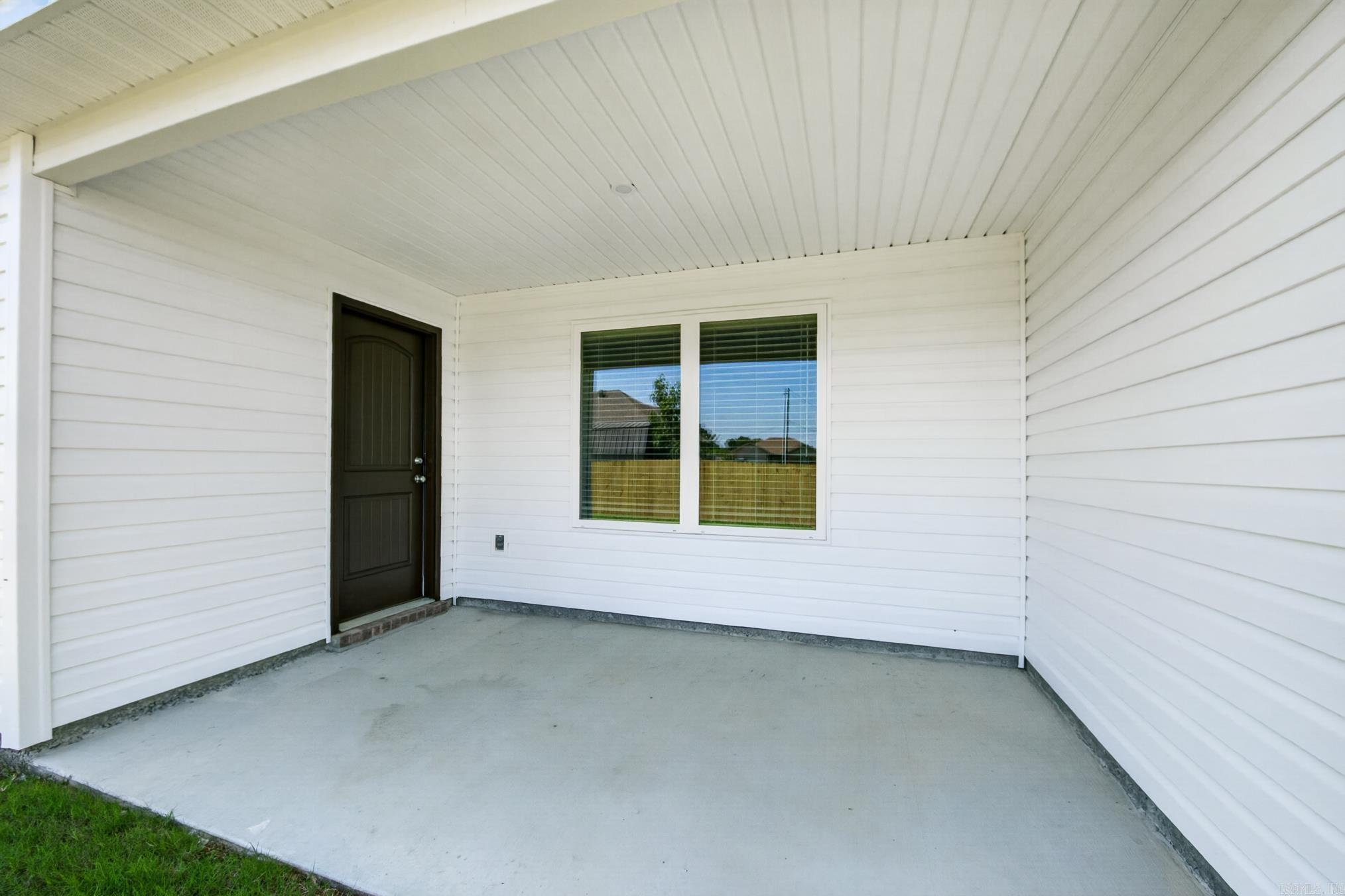 SOUTHFORK RANCH S/D PH I - Residential Lease
