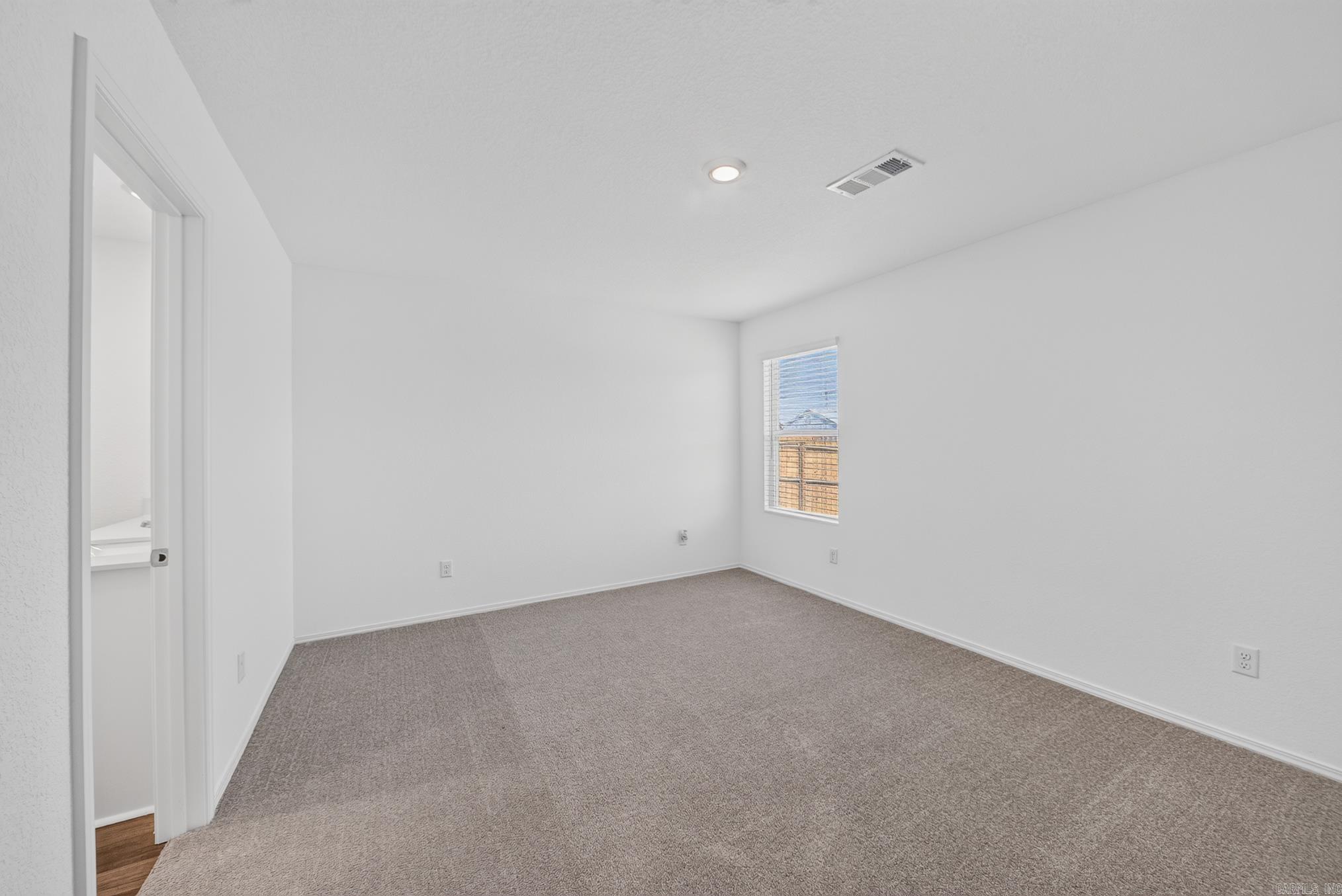 SOUTHFORK RANCH S/D PH I - Residential Lease