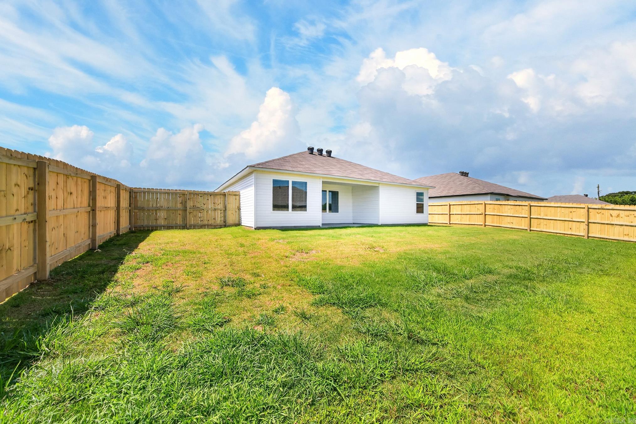 SOUTHFORK RANCH S/D PH I - Residential Lease