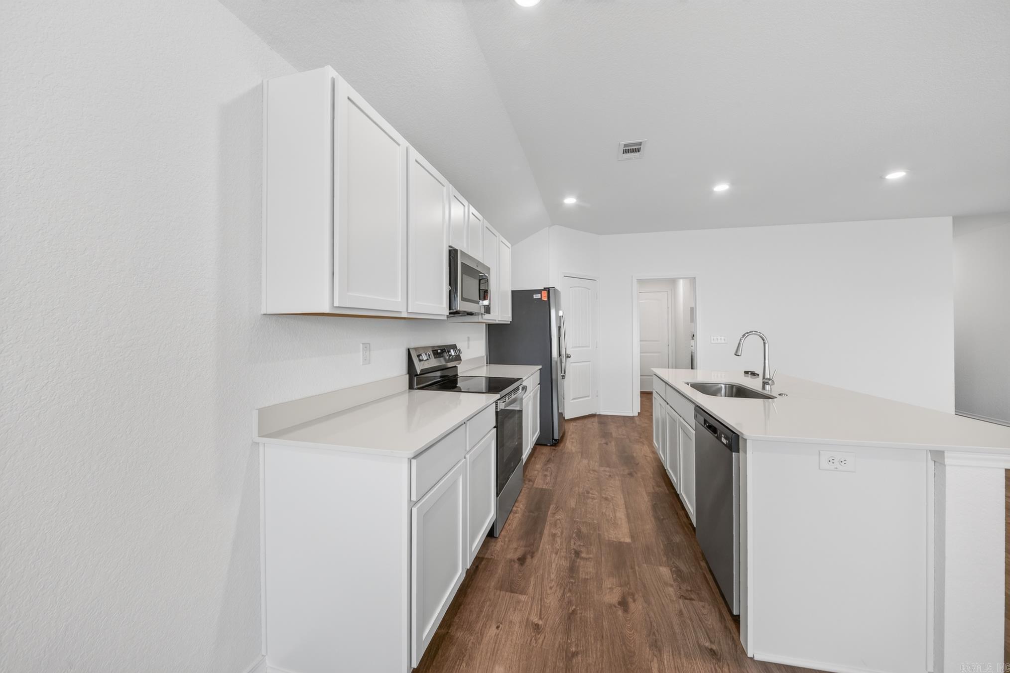 SOUTHFORK RANCH S/D PH I - Residential Lease