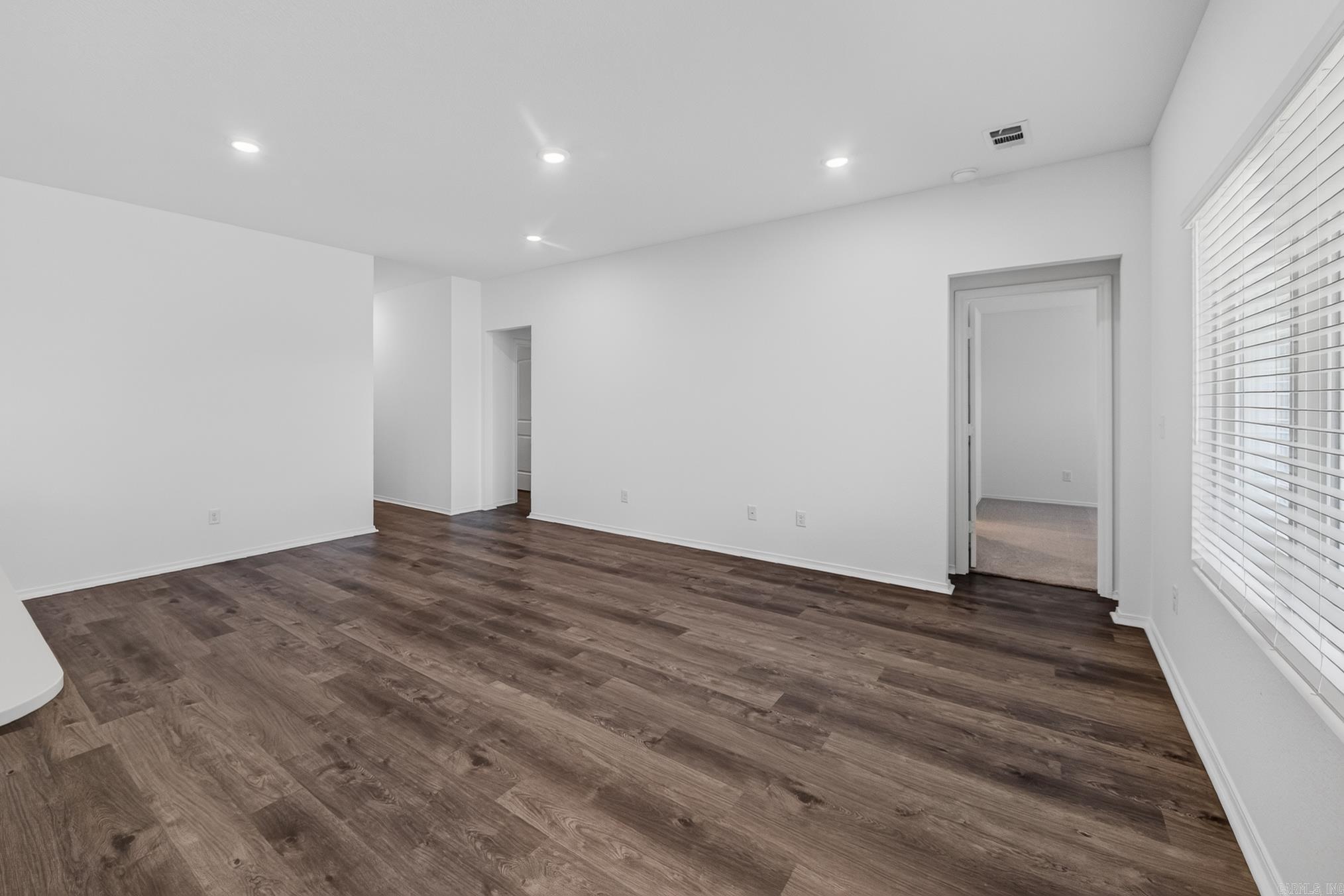 SOUTHFORK RANCH S/D PH I - Residential Lease
