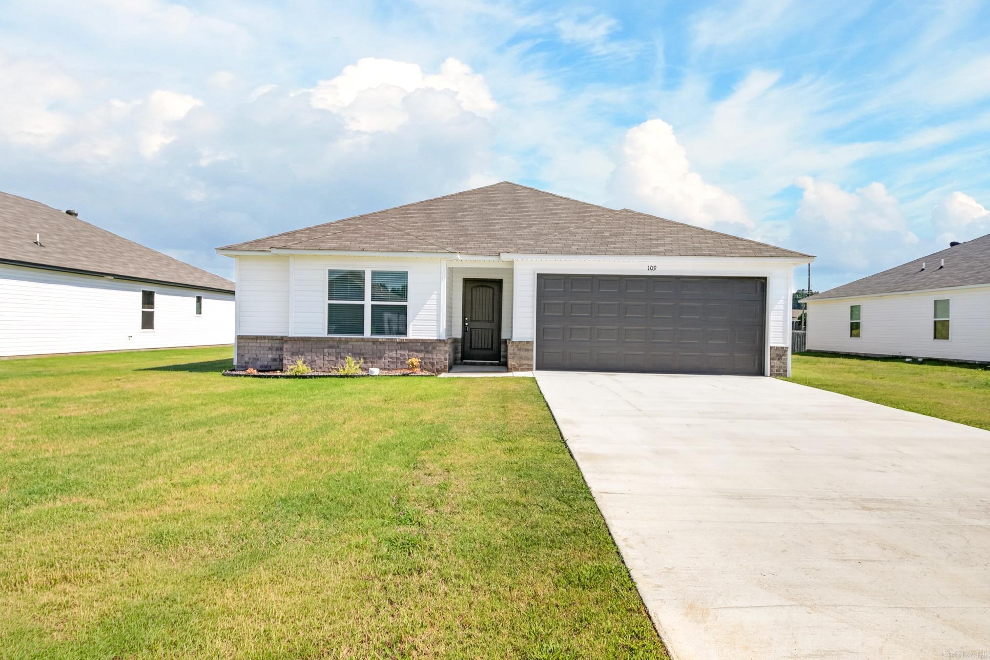 SOUTHFORK RANCH S/D PH I - Residential Lease