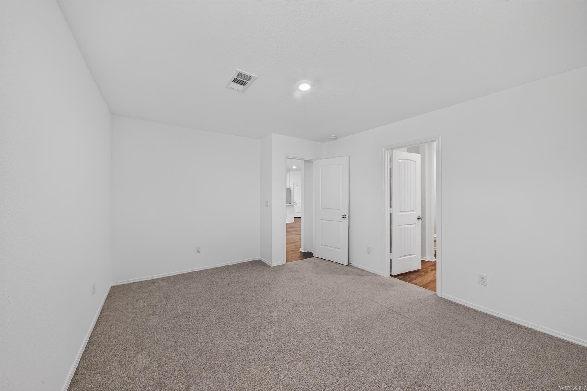 SOUTHFORK RANCH S/D PH I - Residential Lease