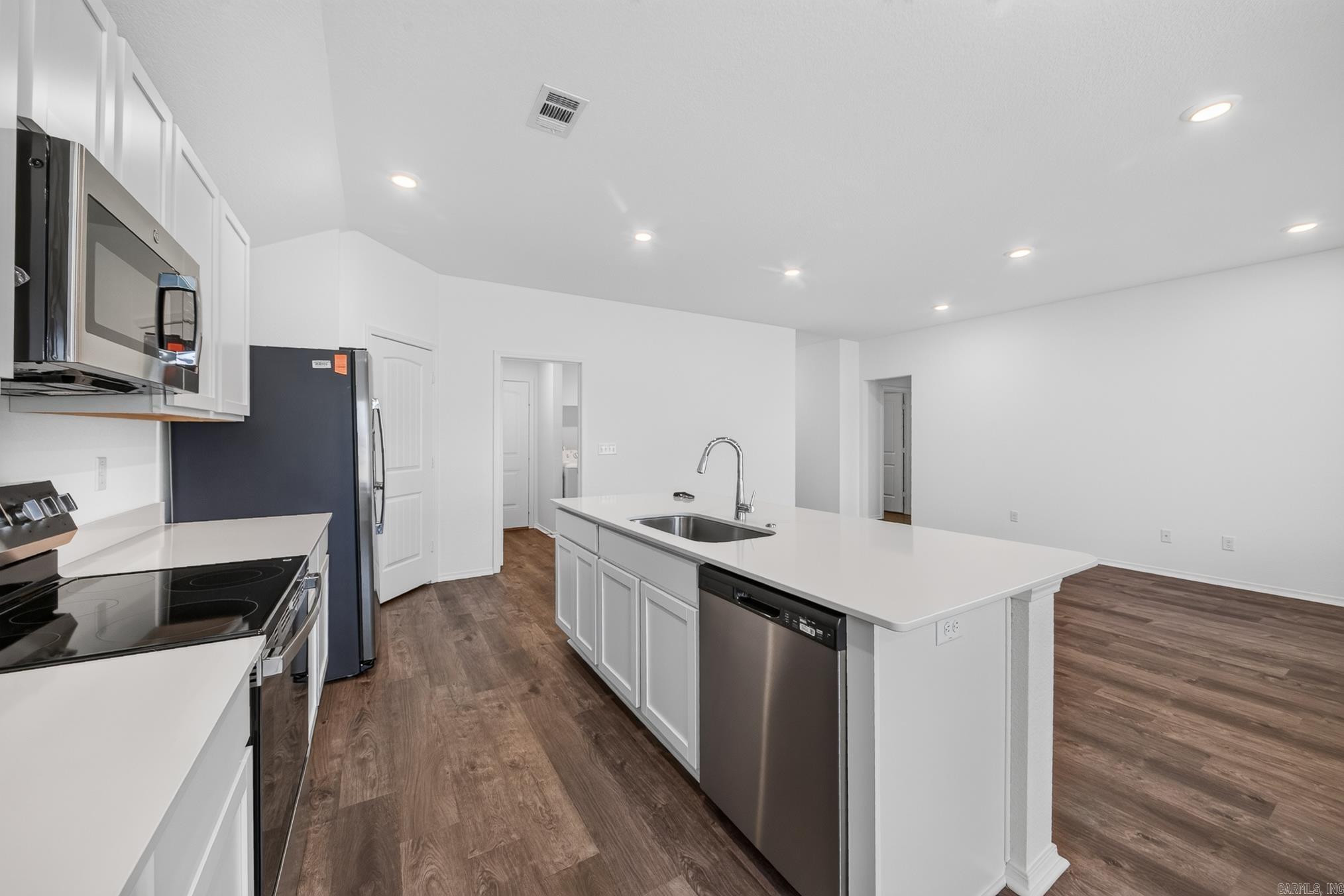 SOUTHFORK RANCH S/D PH I - Residential Lease