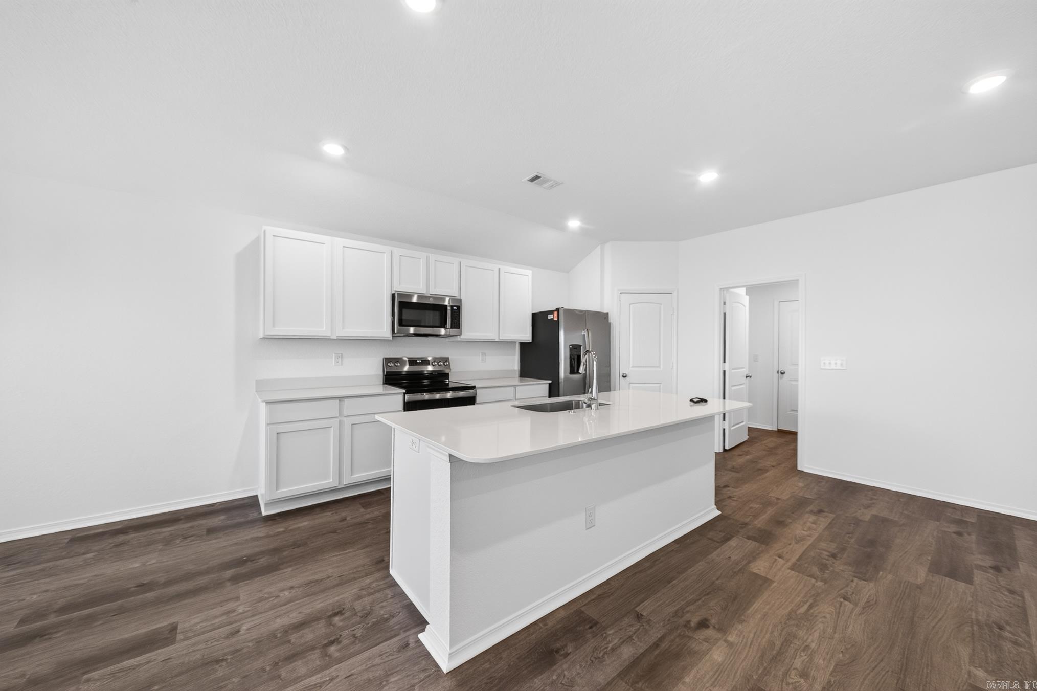 SOUTHFORK RANCH S/D PH I - Residential Lease