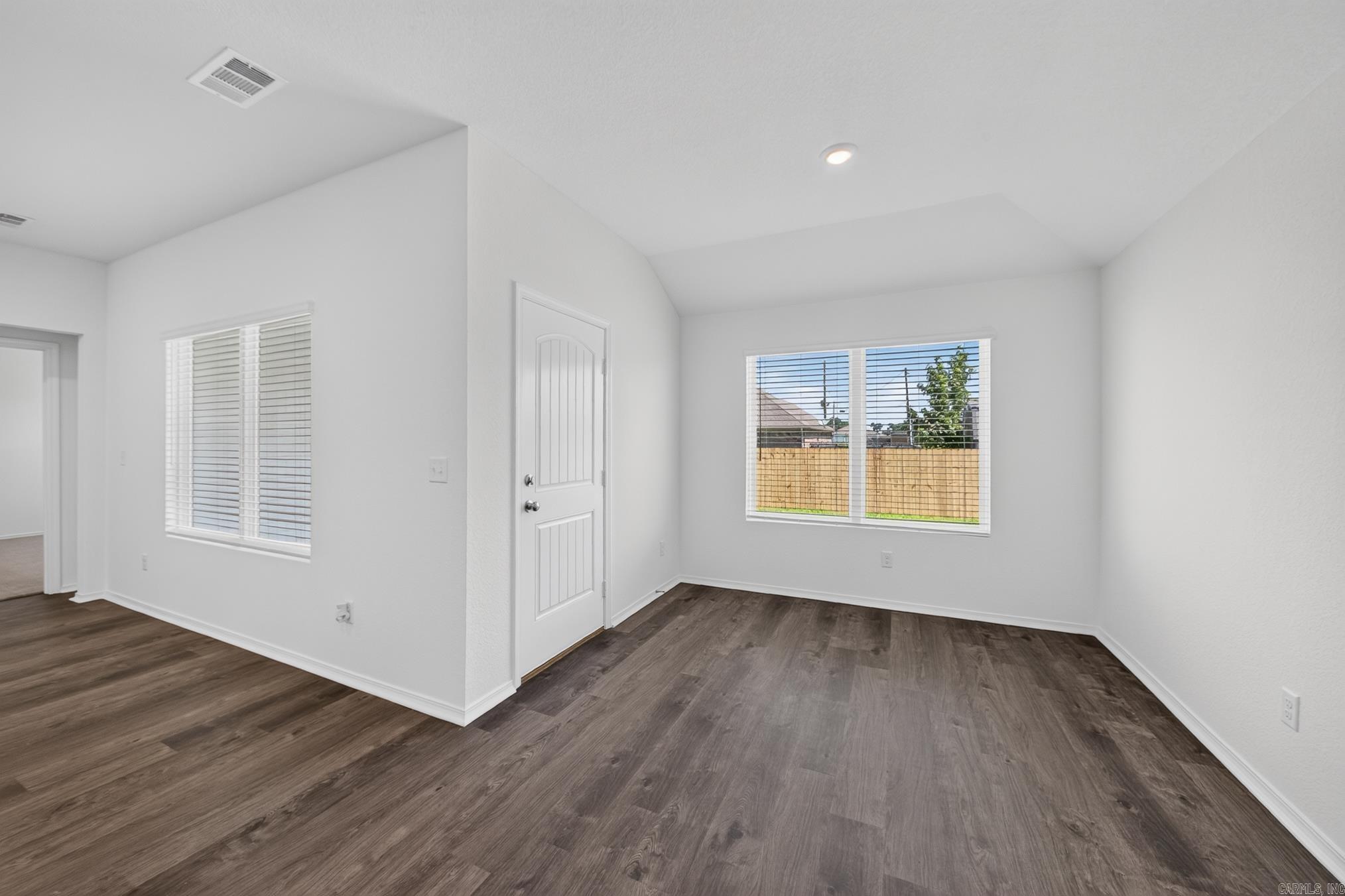 SOUTHFORK RANCH S/D PH I - Residential Lease