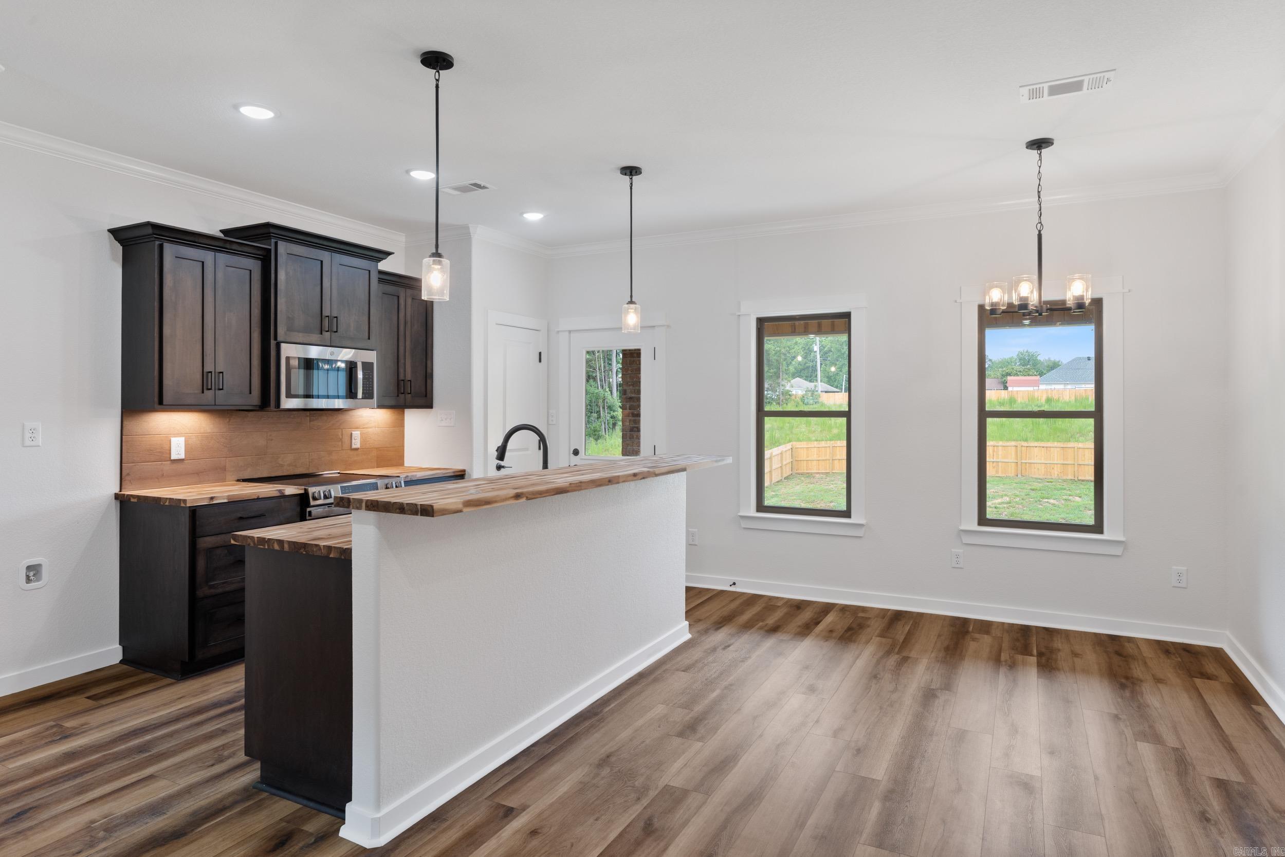 EIGHTH ADDN - Residential
