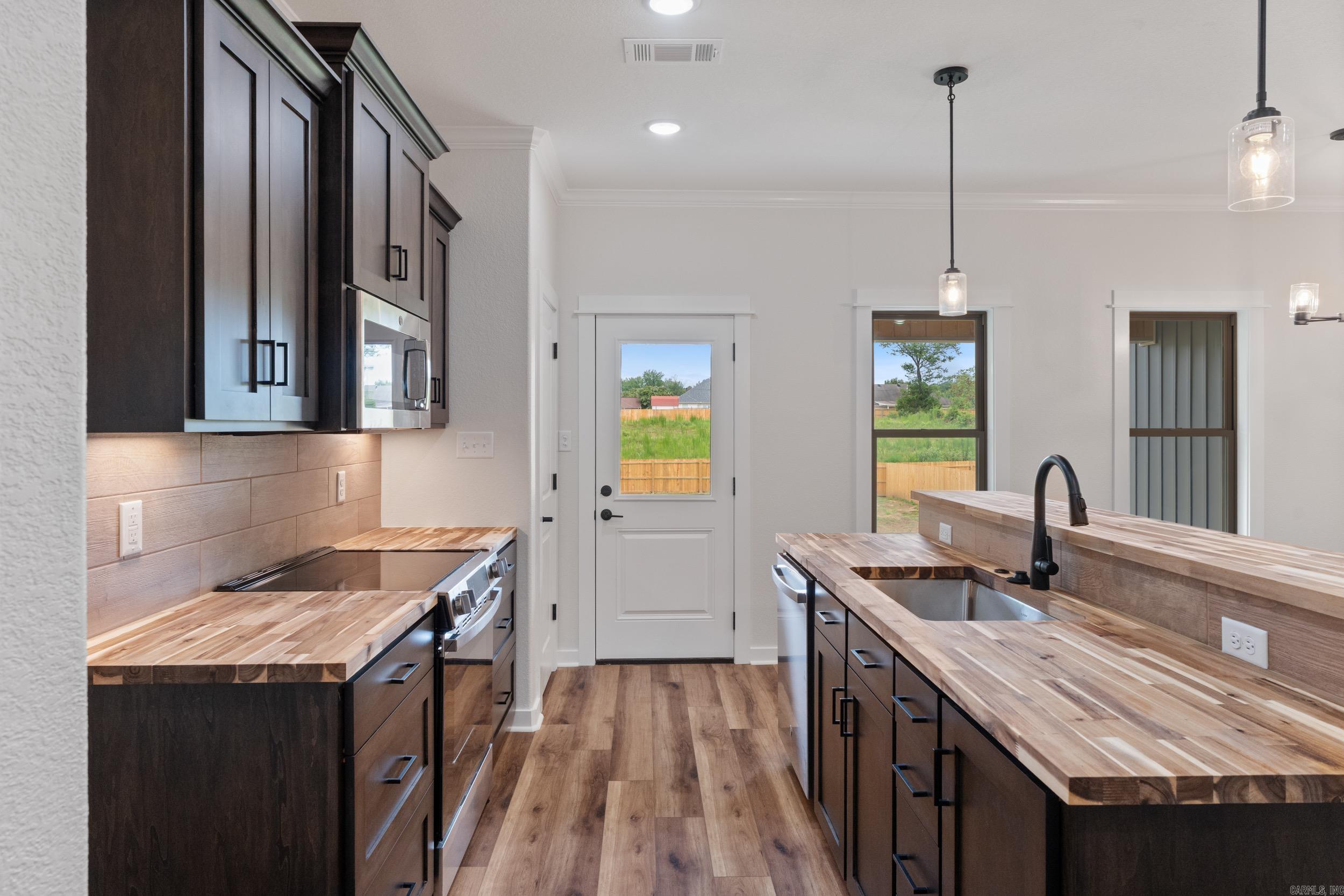 EIGHTH ADDN - Residential