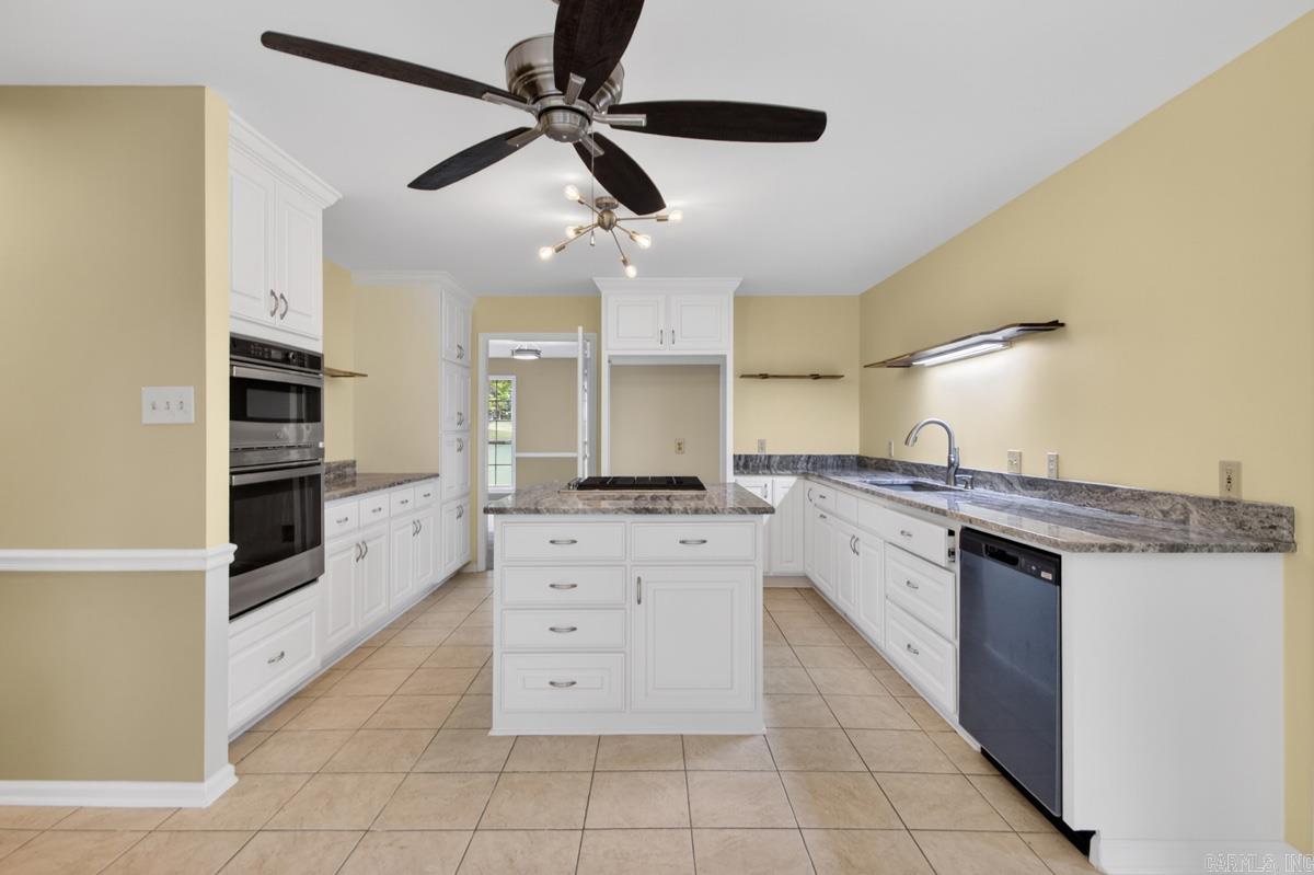 PLANTATION ACRES - Residential