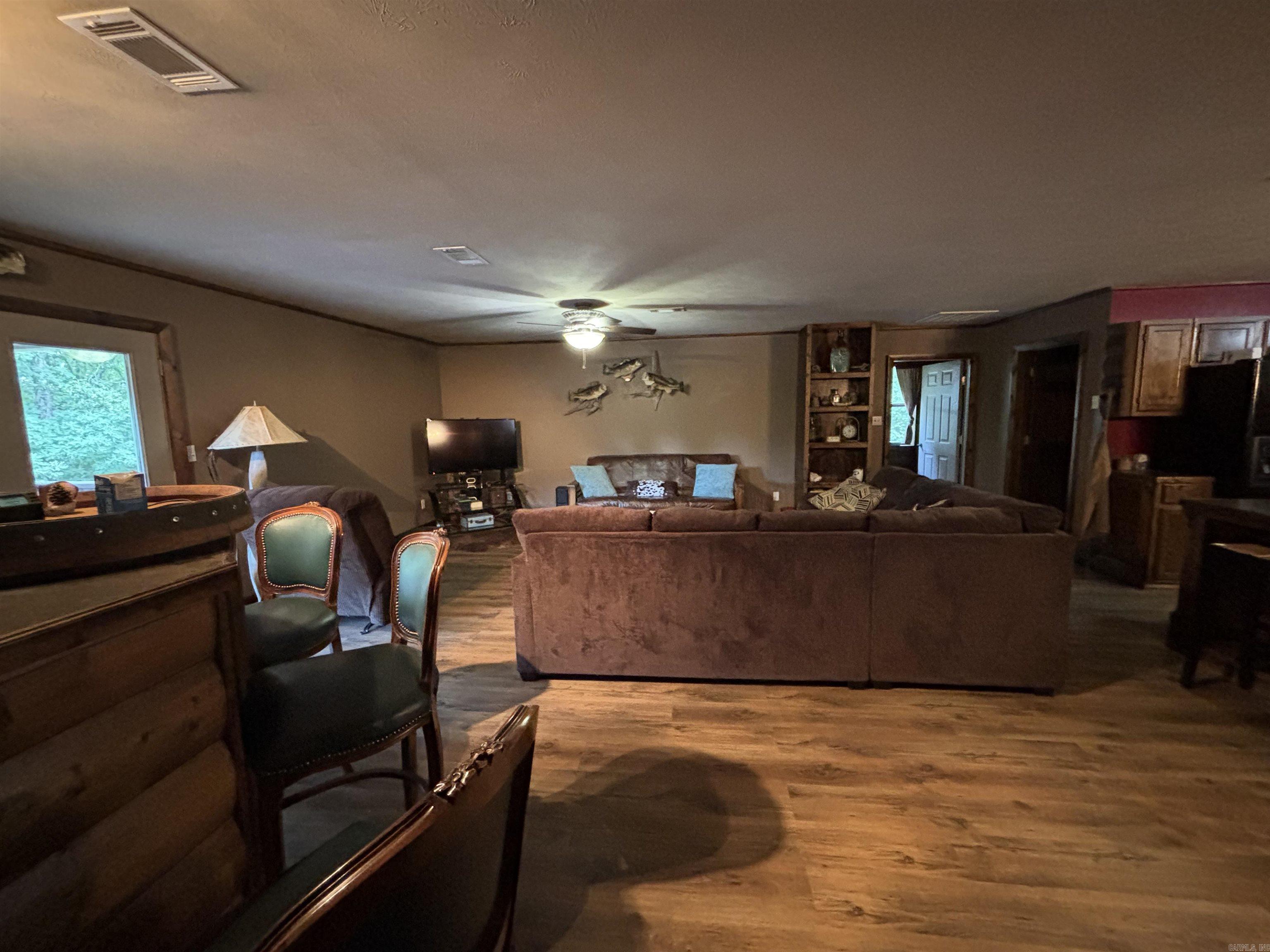 WHISPERING SPRINGS - Residential