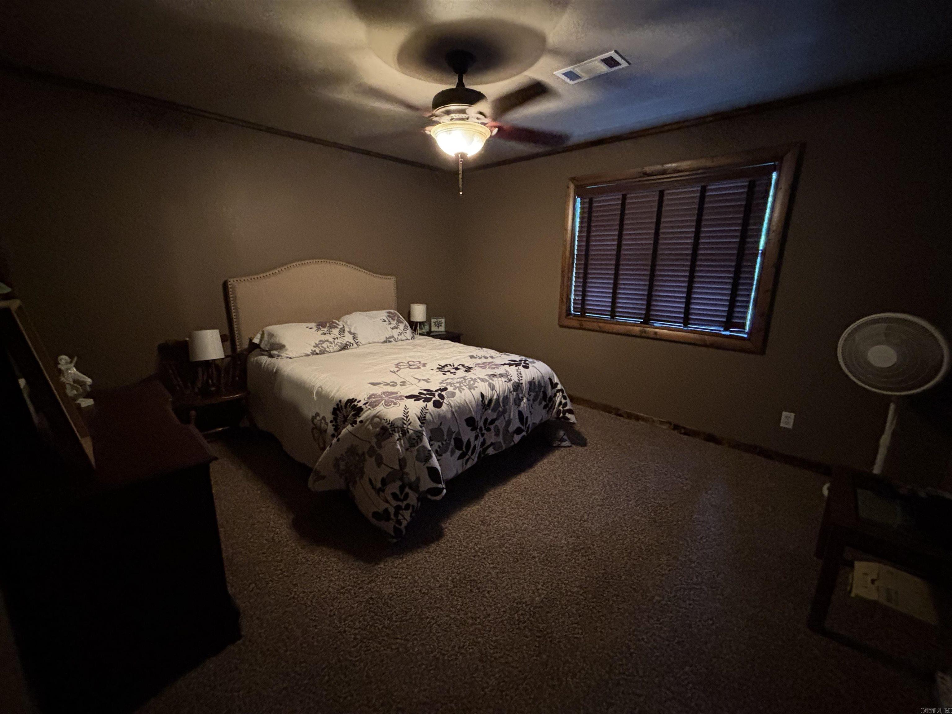 WHISPERING SPRINGS - Residential