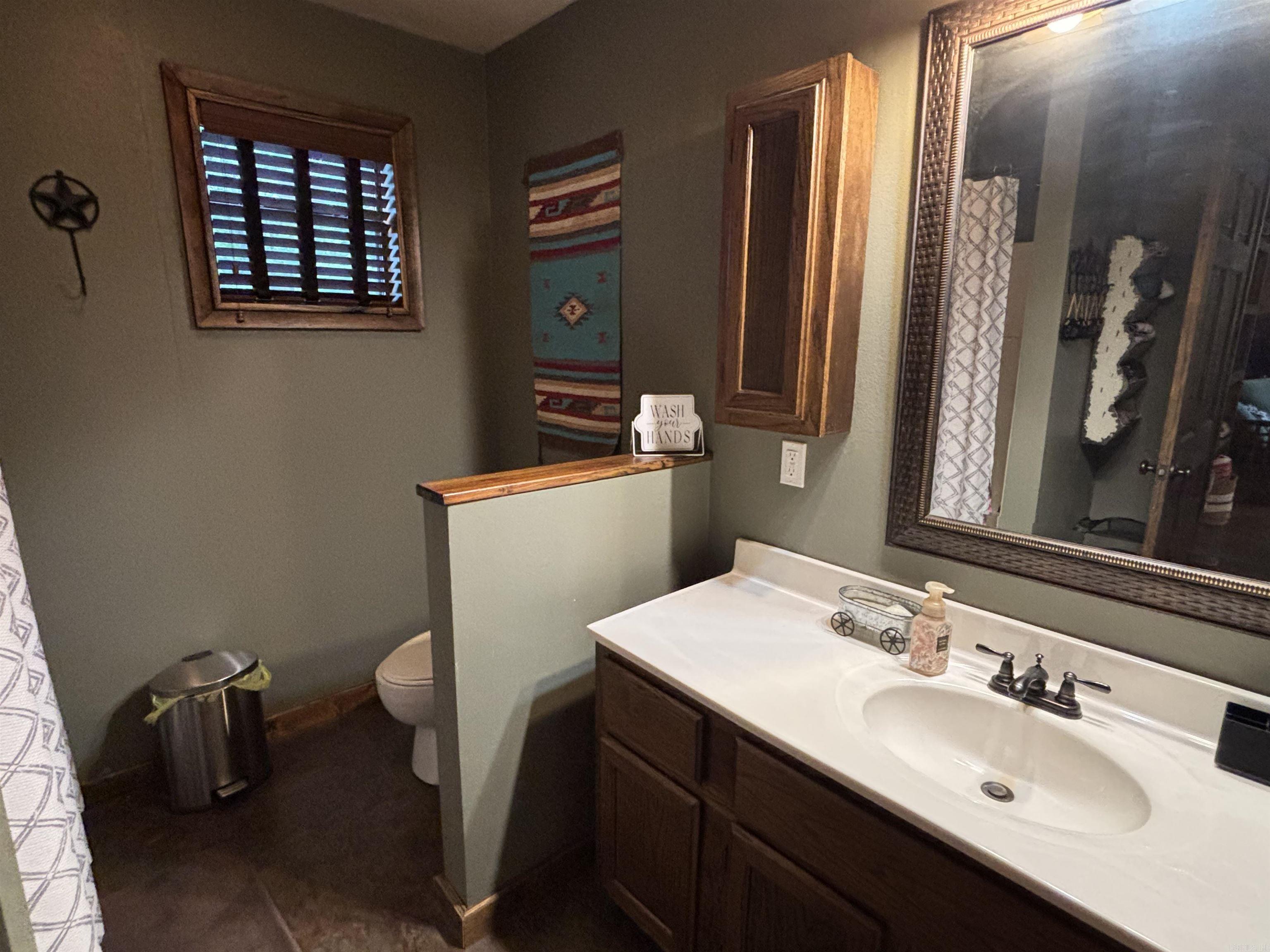 WHISPERING SPRINGS - Residential