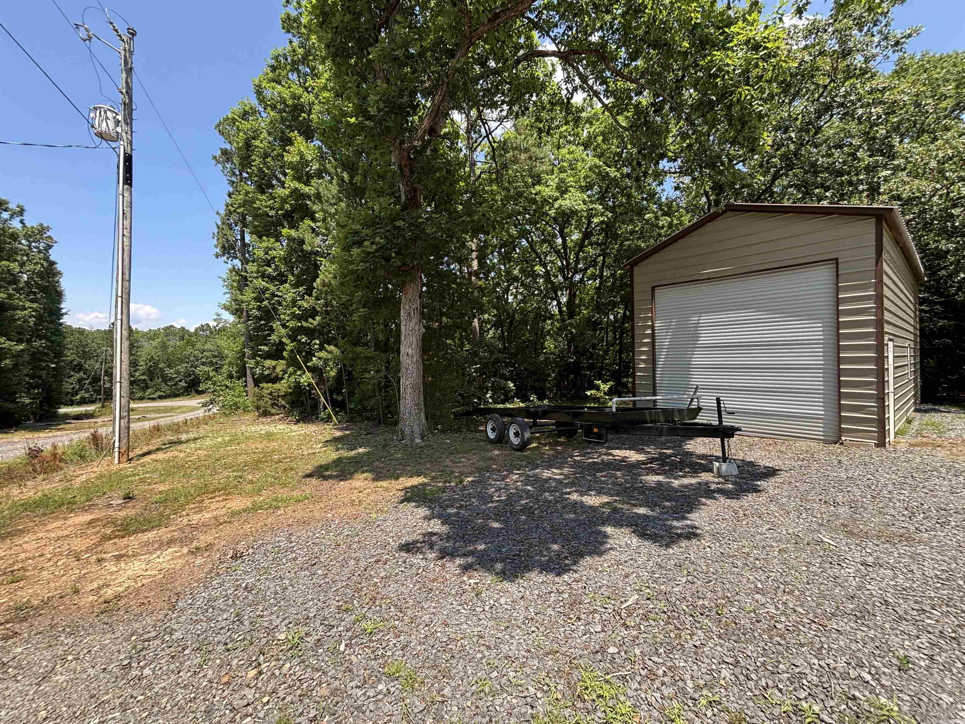 WHISPERING SPRINGS - Residential