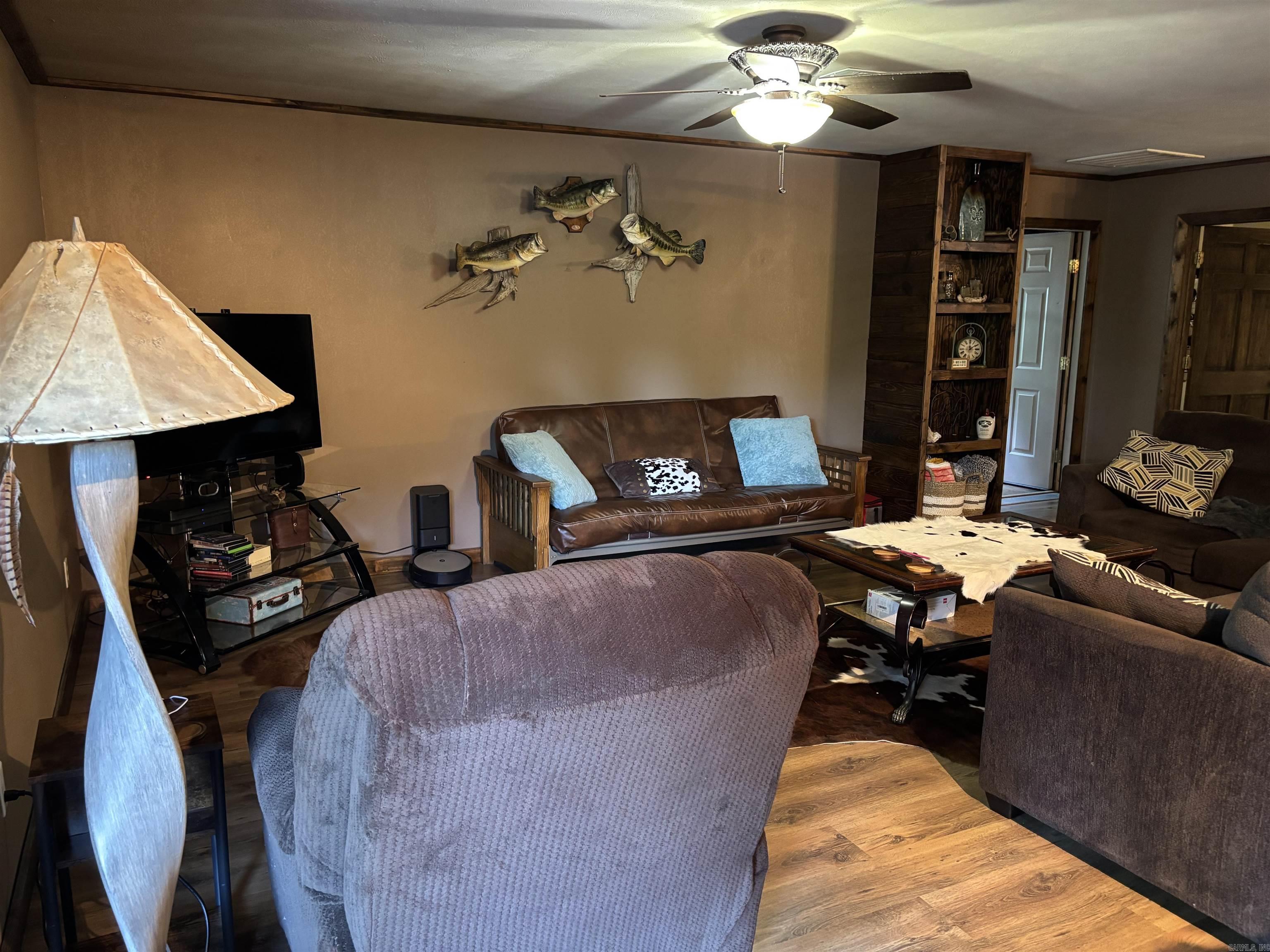 WHISPERING SPRINGS - Residential