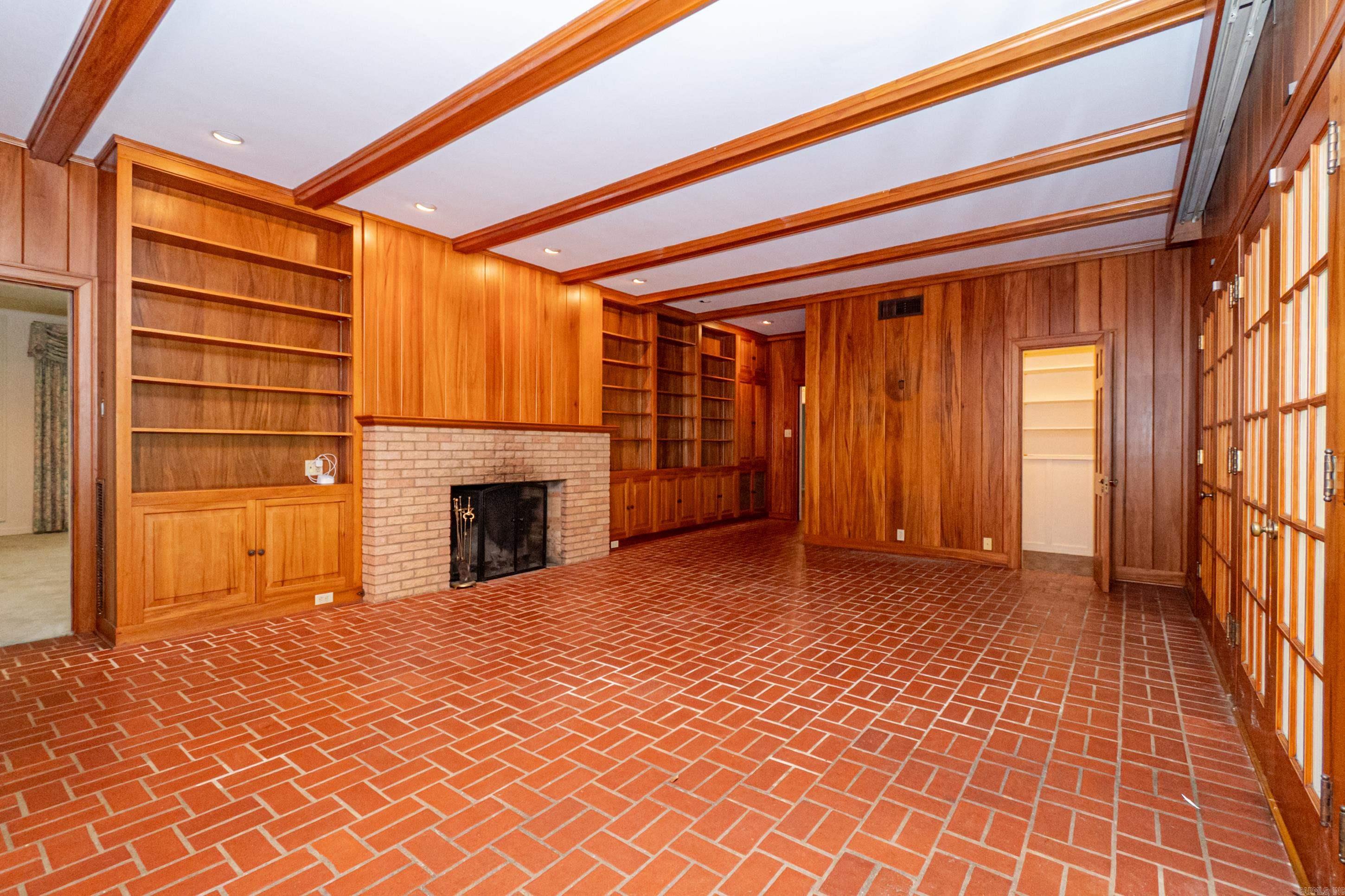 MELLORS 4TH - Residential