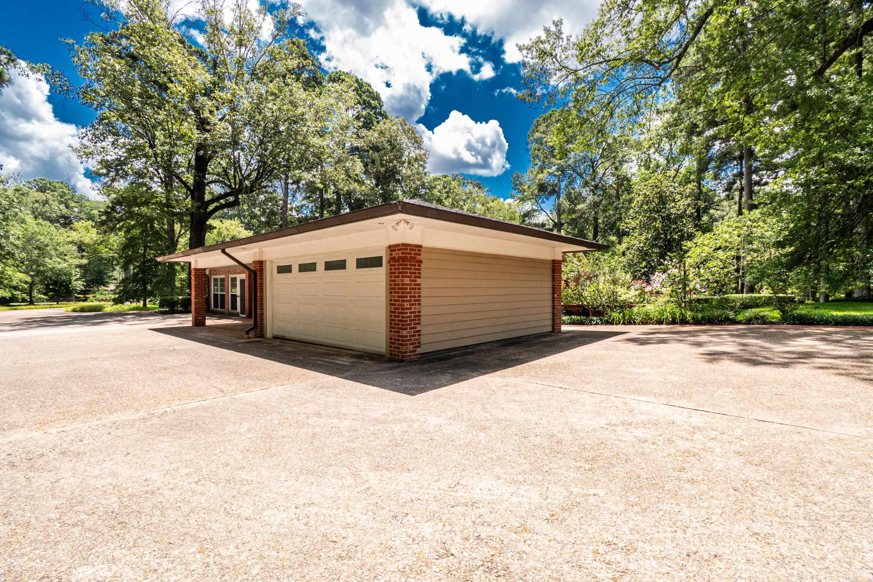 MELLORS 4TH - Residential
