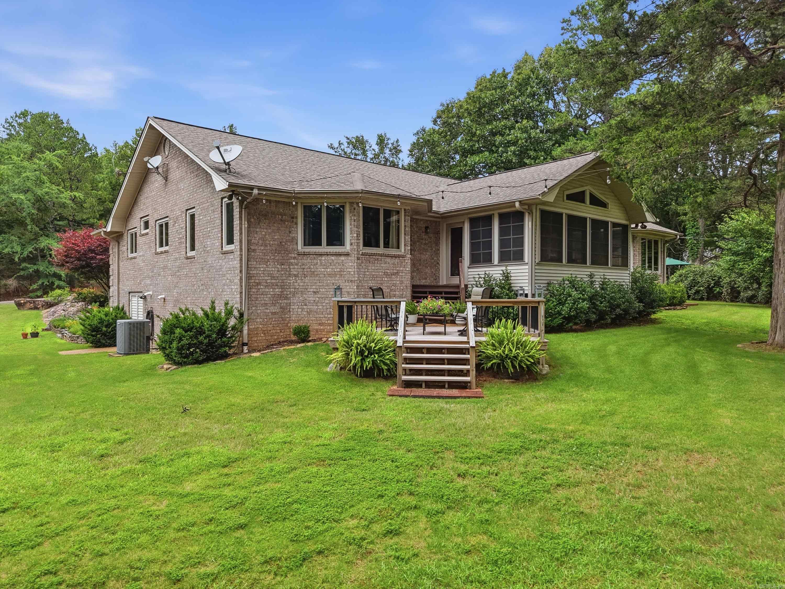MOUNTAIN RANCH - Residential