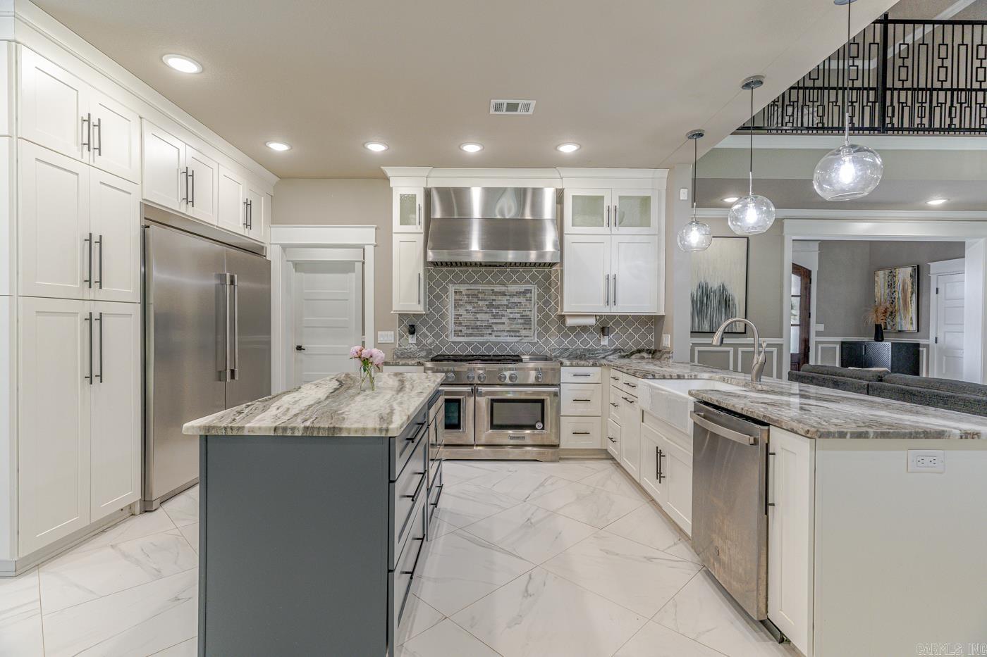 STEELE CANNON ESTATES - Residential