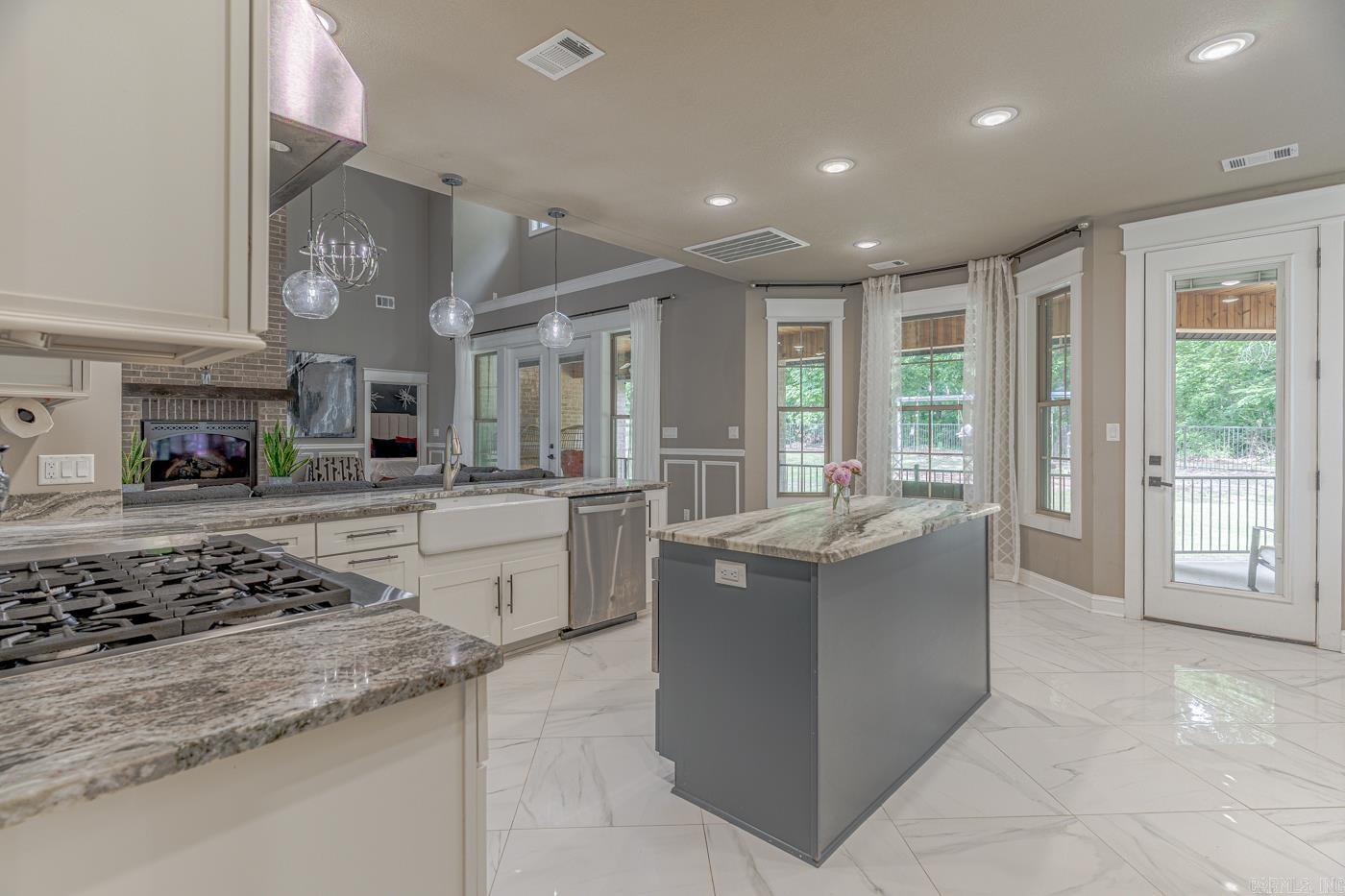 STEELE CANNON ESTATES - Residential