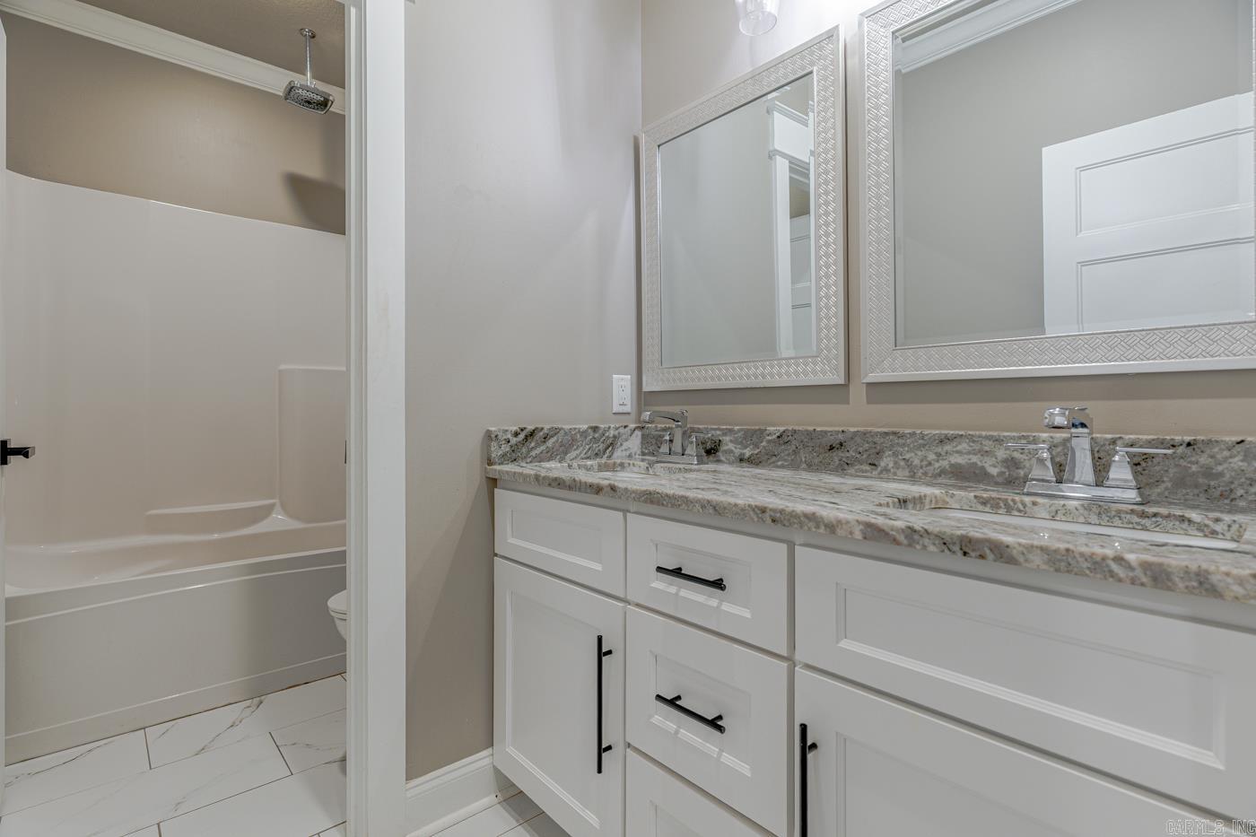 STEELE CANNON ESTATES - Residential