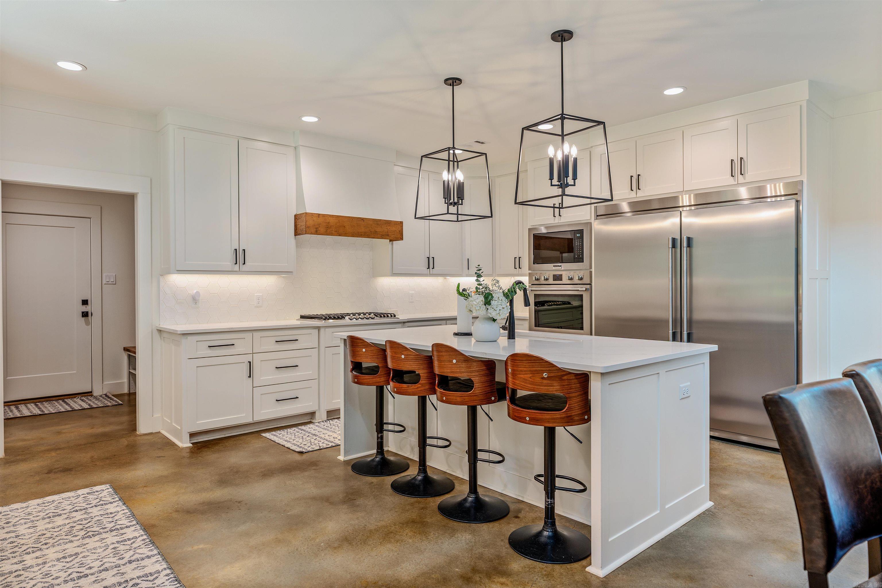 WILLIAMS CREEK - Residential