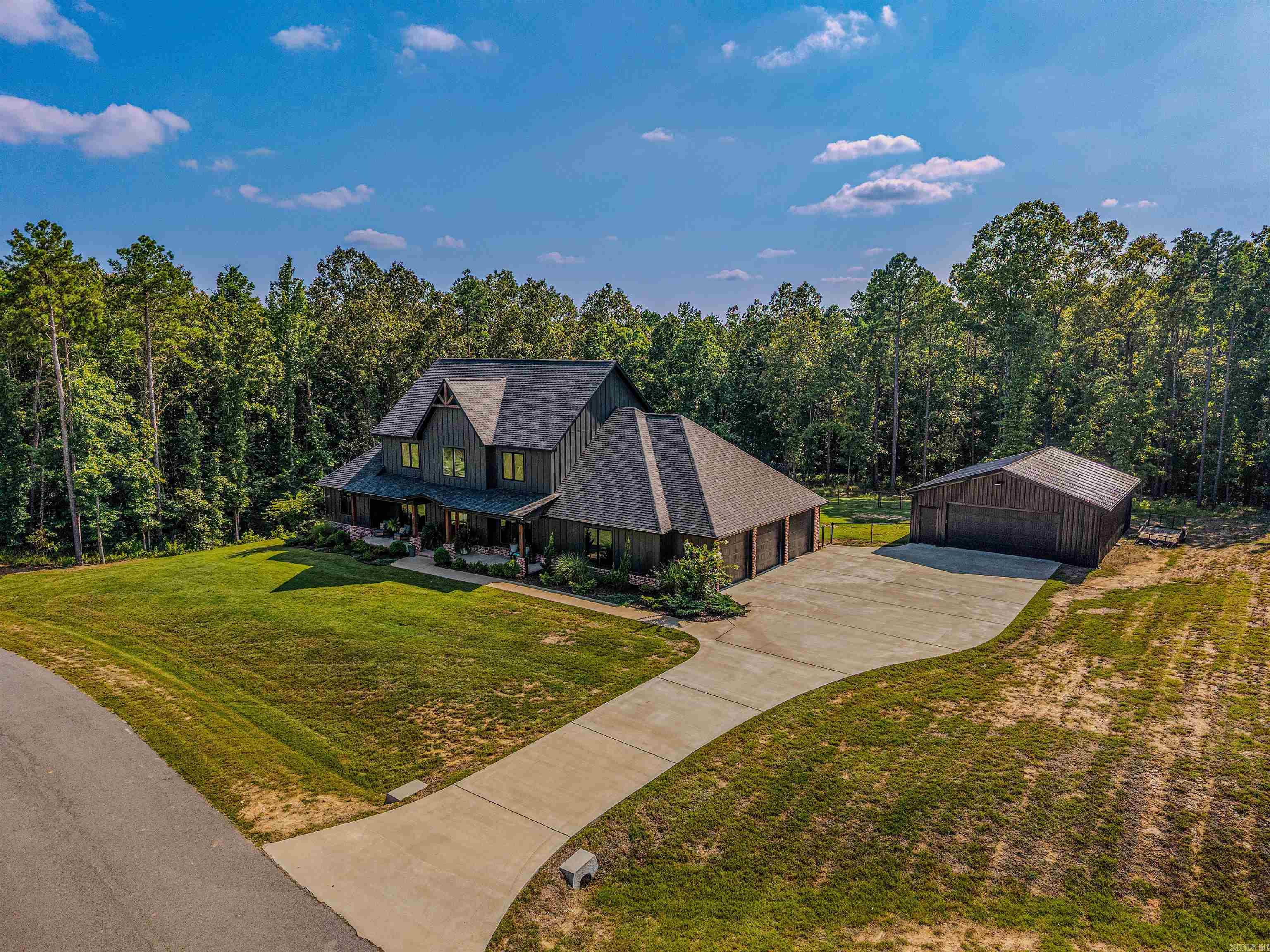 WILLIAMS CREEK - Residential