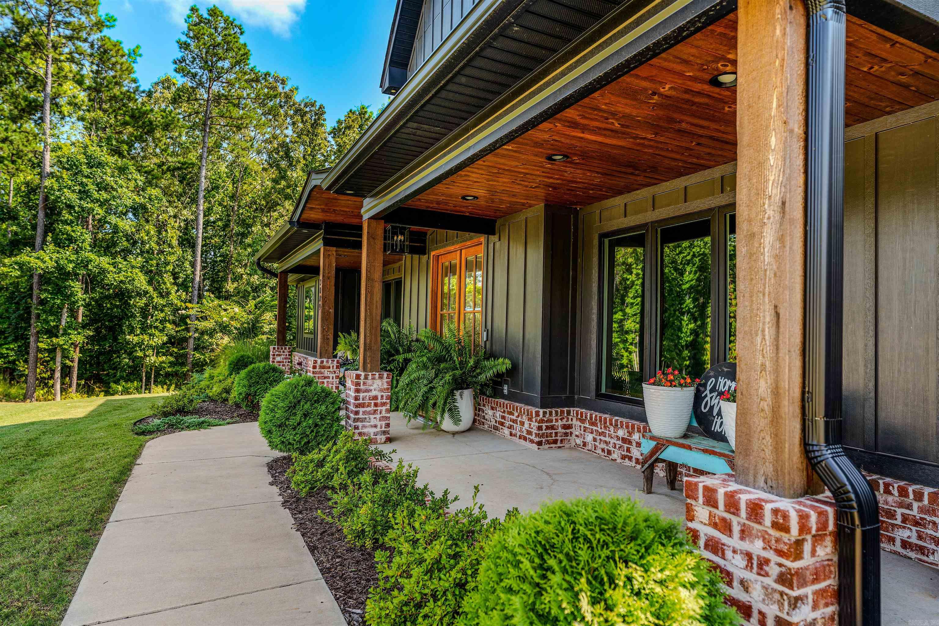 WILLIAMS CREEK - Residential
