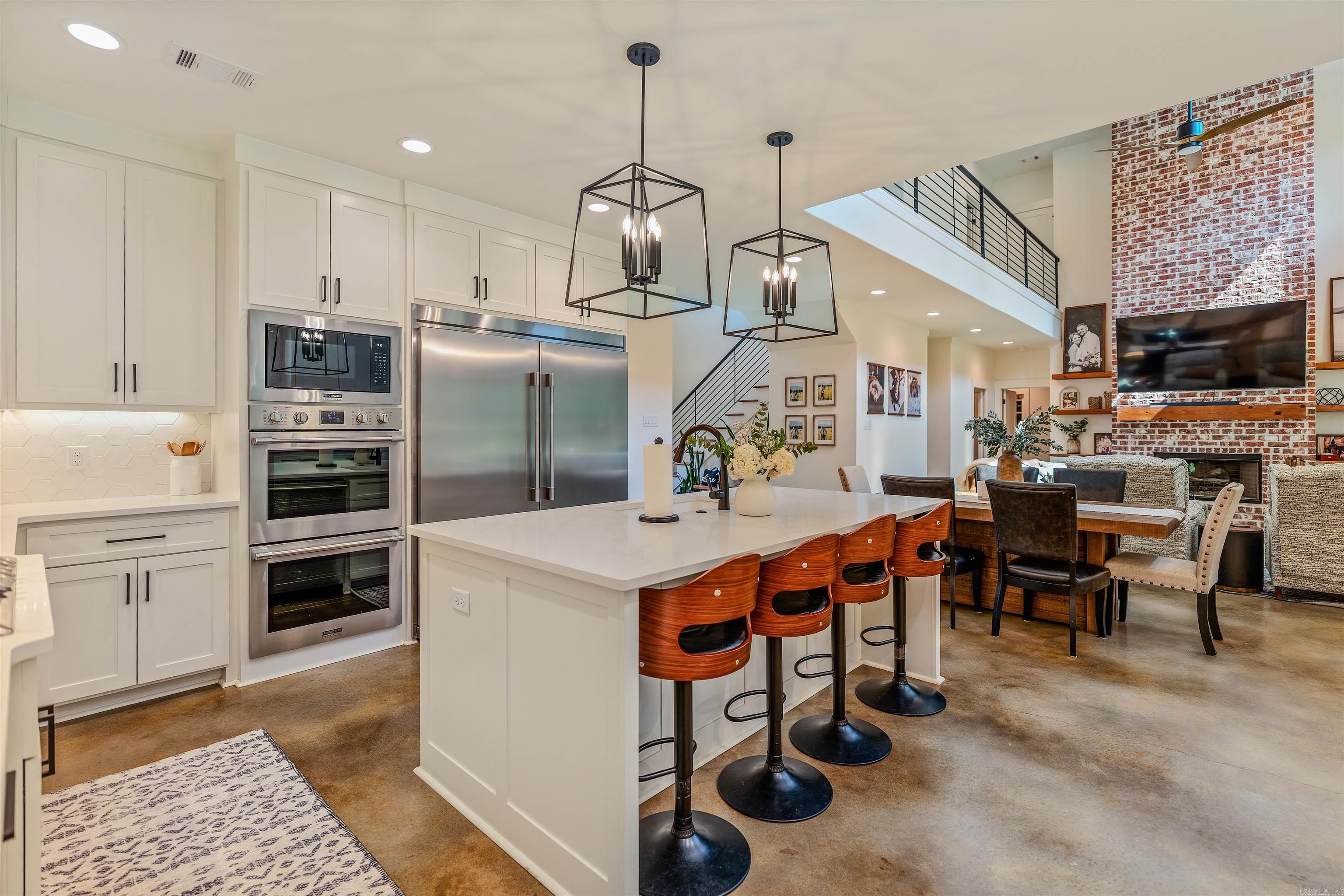 WILLIAMS CREEK - Residential