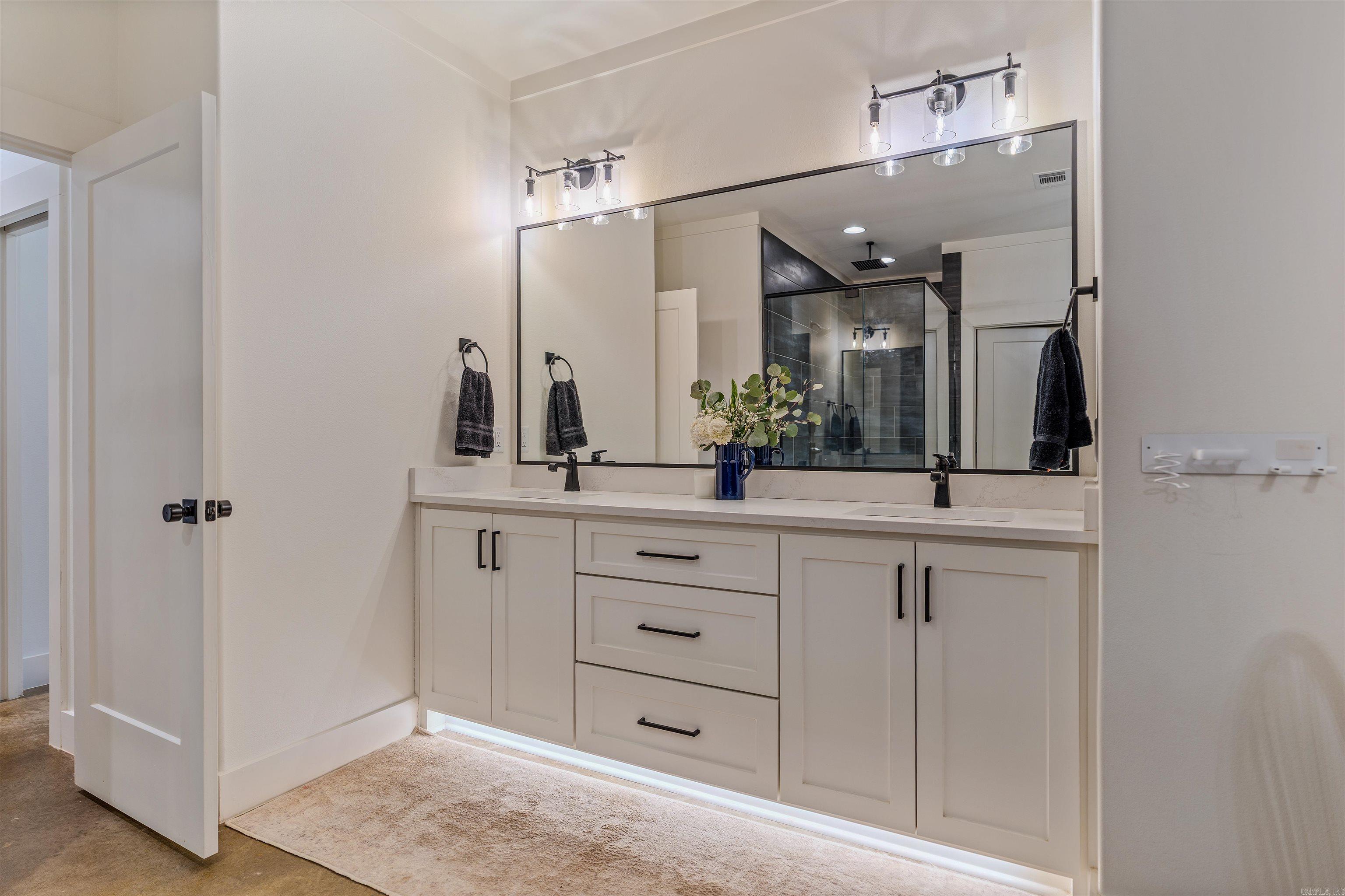 WILLIAMS CREEK - Residential