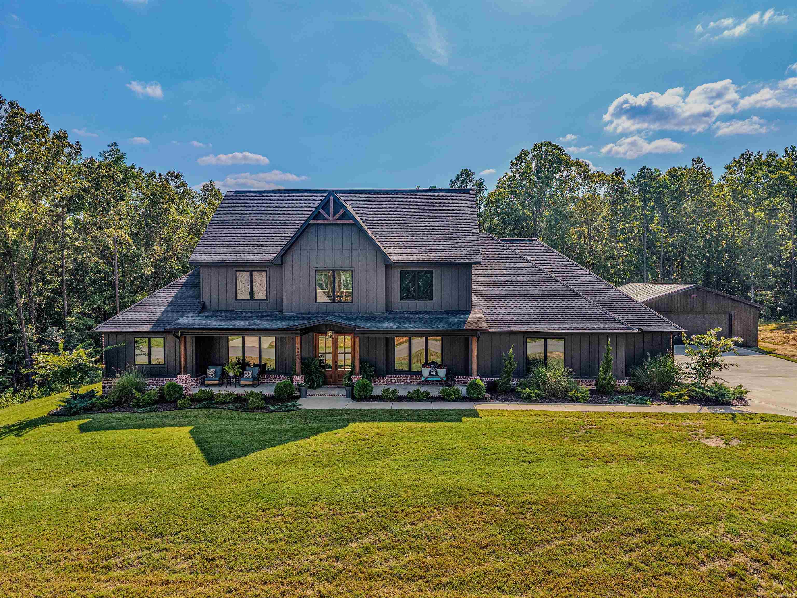 WILLIAMS CREEK - Residential