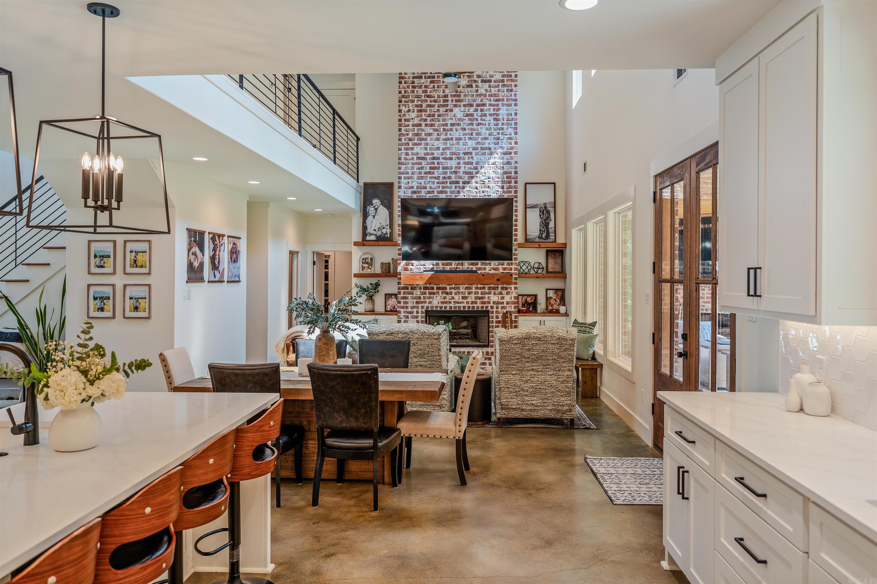 WILLIAMS CREEK - Residential