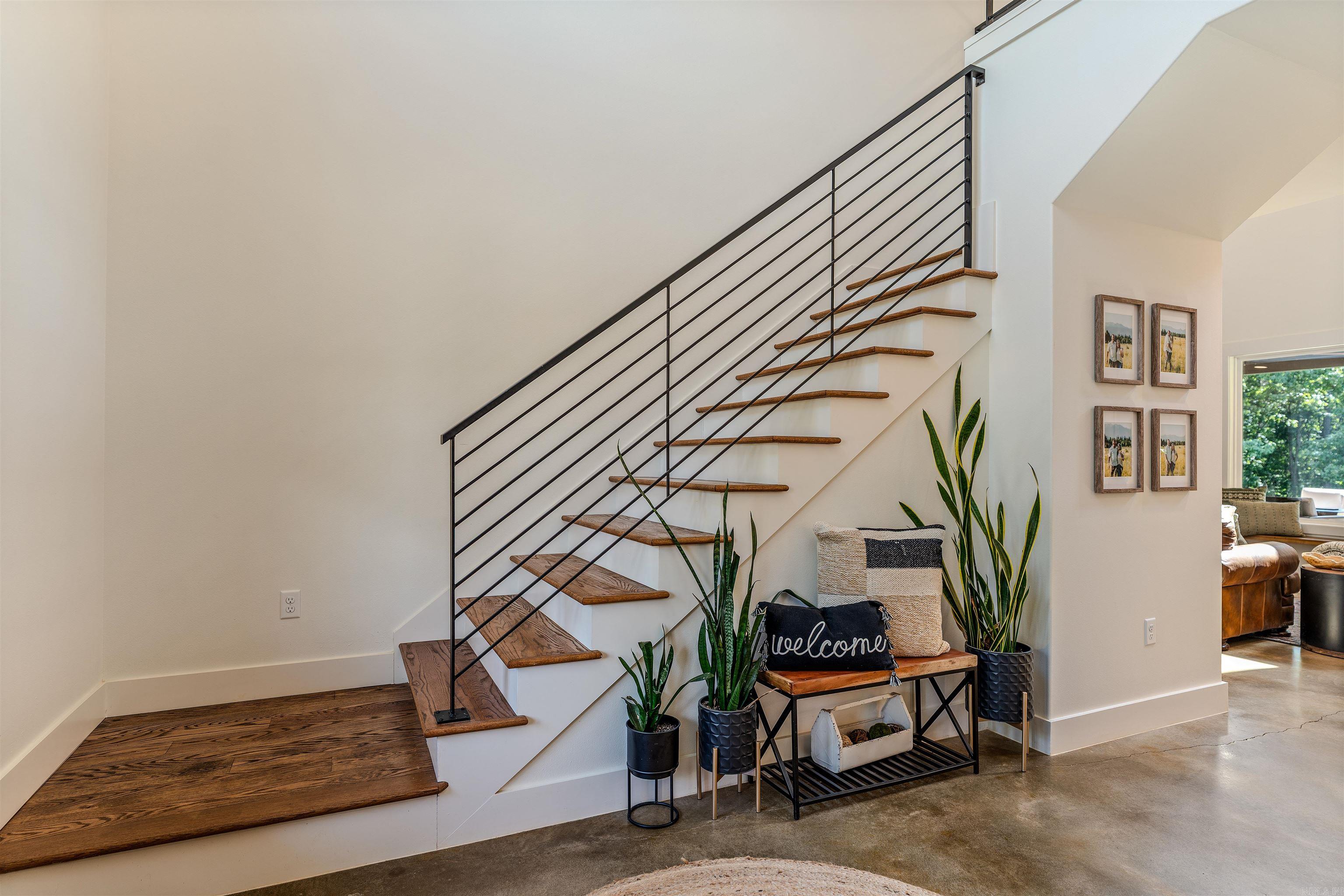 WILLIAMS CREEK - Residential