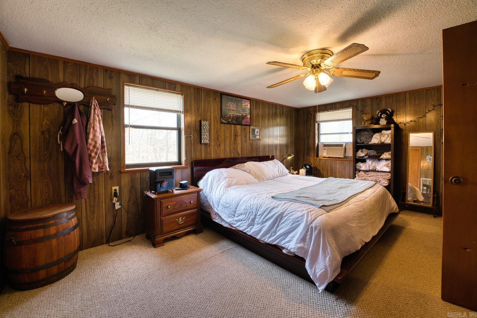 Metes & Bounds - Residential Income