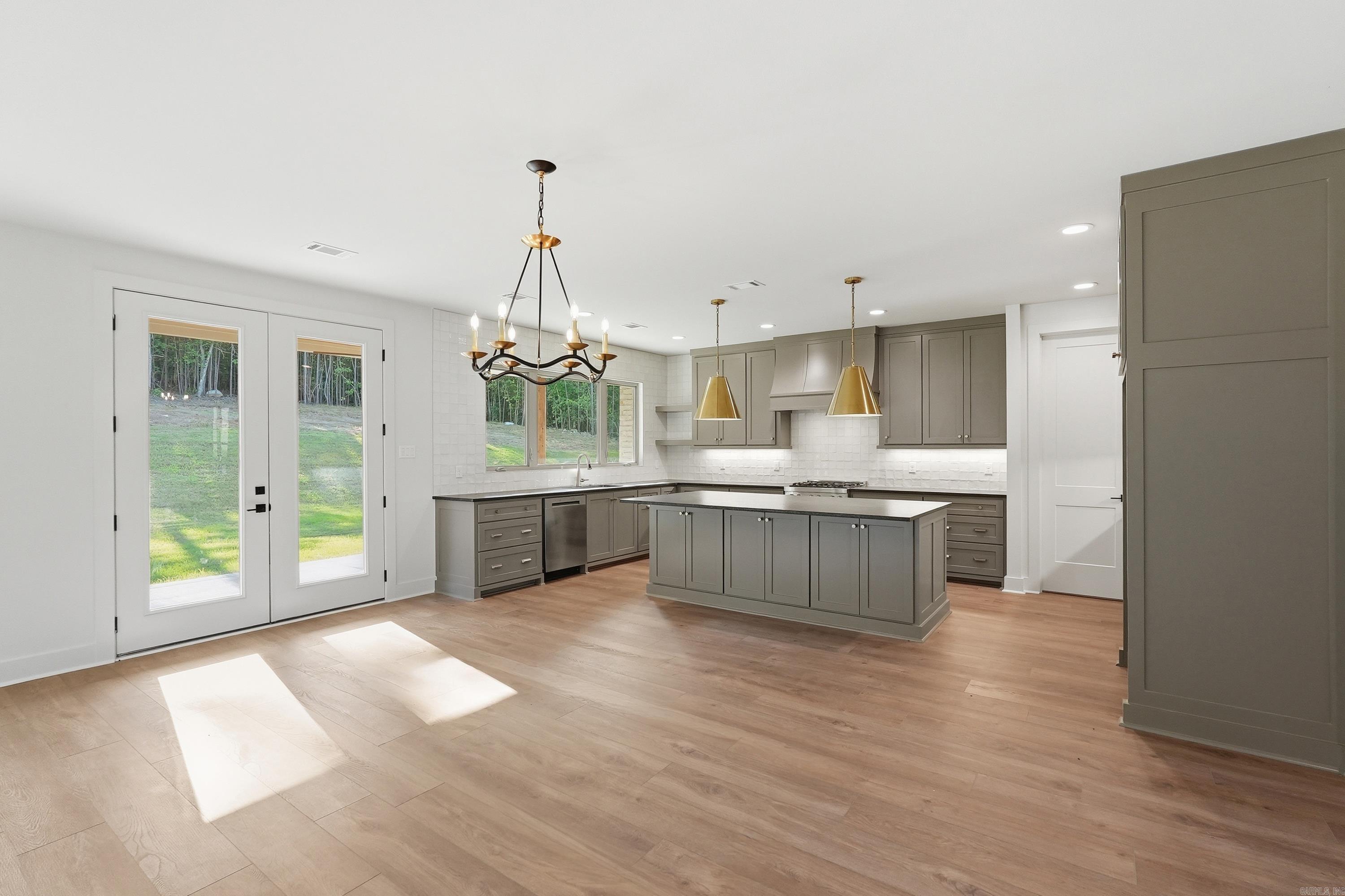WATERVIEW ESTATES - Residential