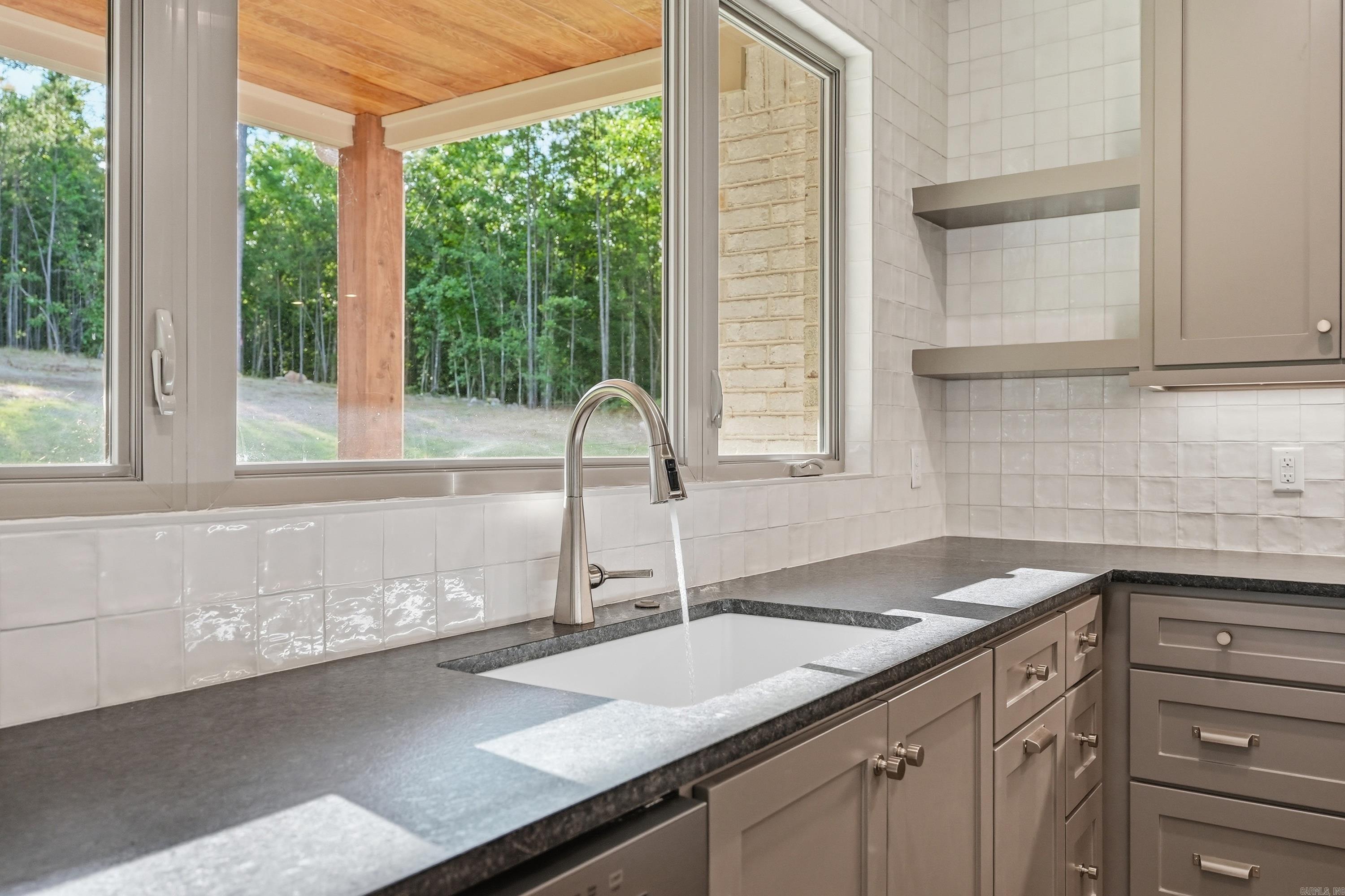 WATERVIEW ESTATES - Residential