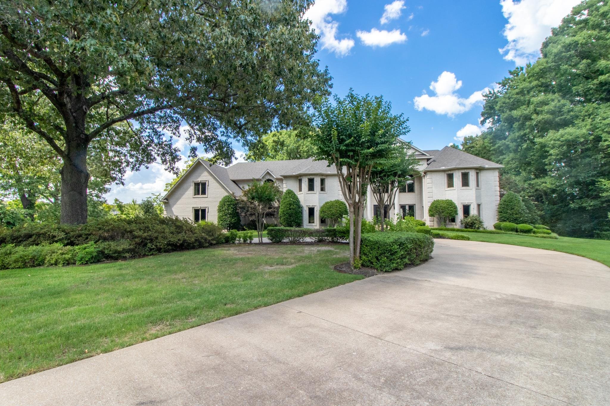Ridgepointe Country Club - Residential