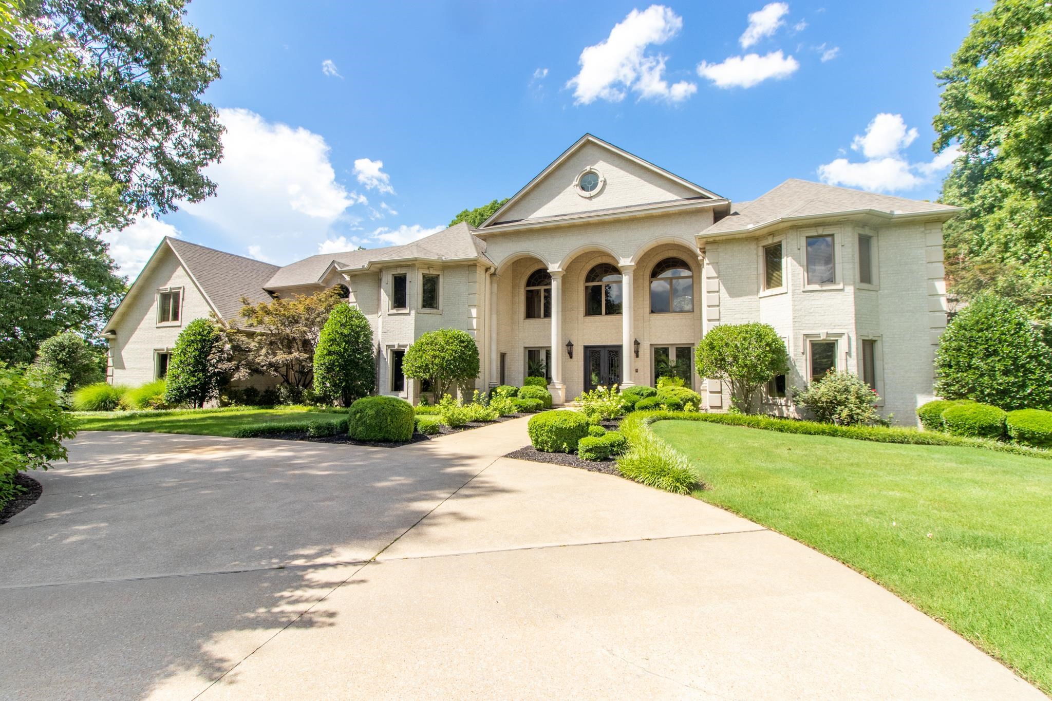 Ridgepointe Country Club - Residential