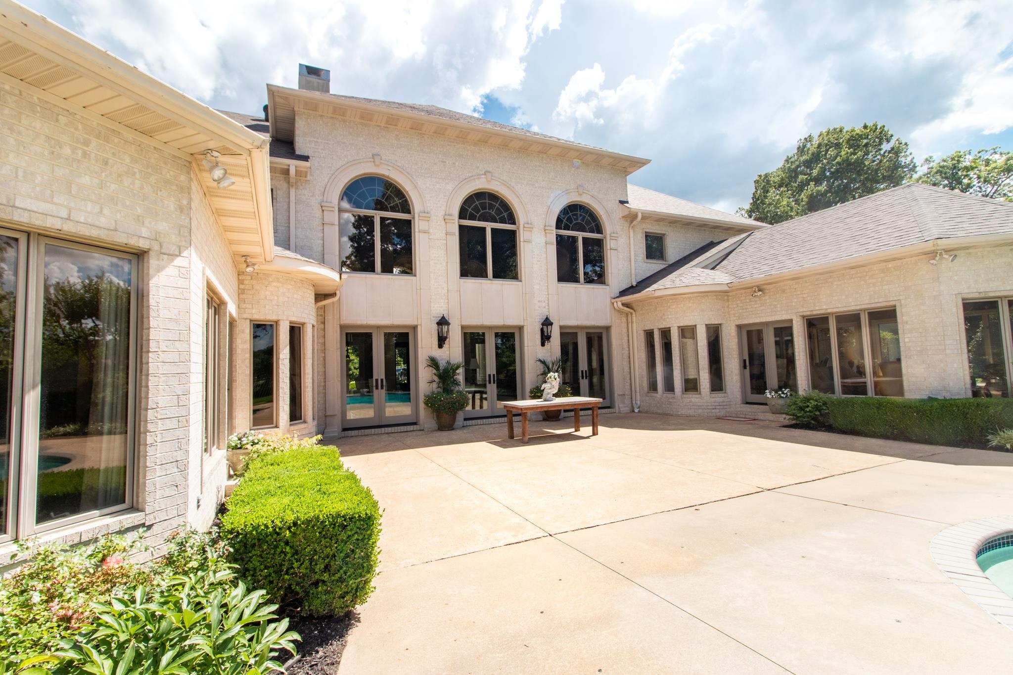 Ridgepointe Country Club - Residential