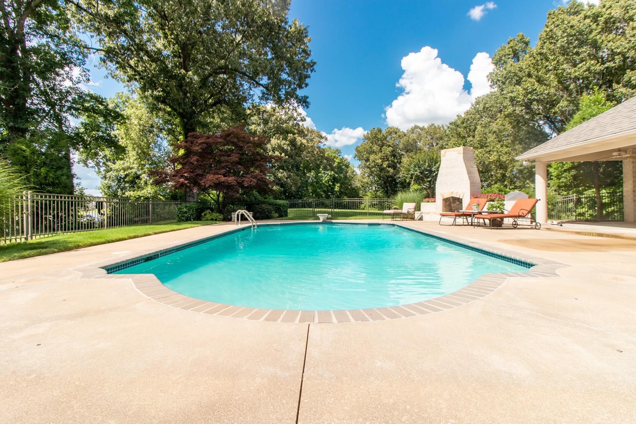Ridgepointe Country Club - Residential